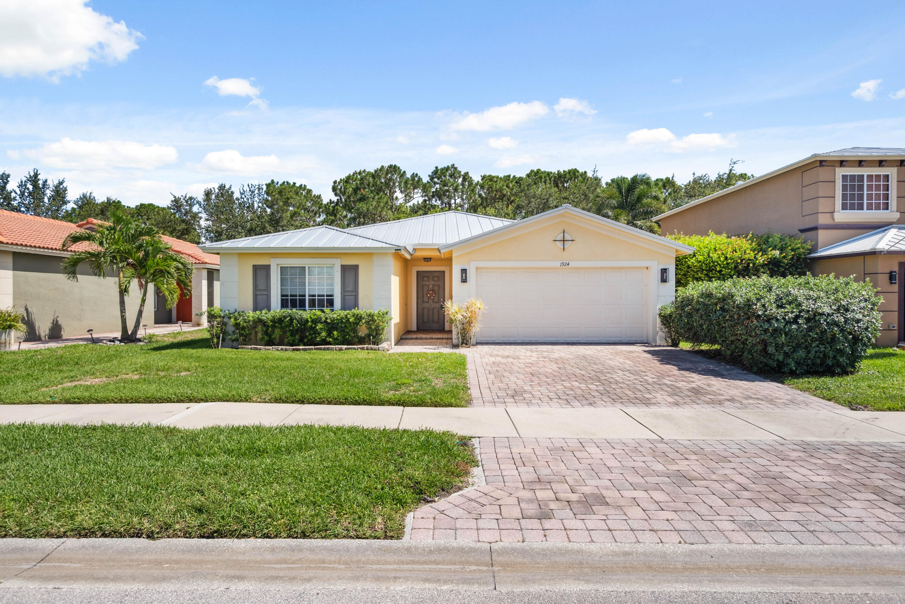 En Venta 1924 SW JAMESPORT Drive, Port St. Lucie, FL 34953, Port St. Lucie, FL 34953