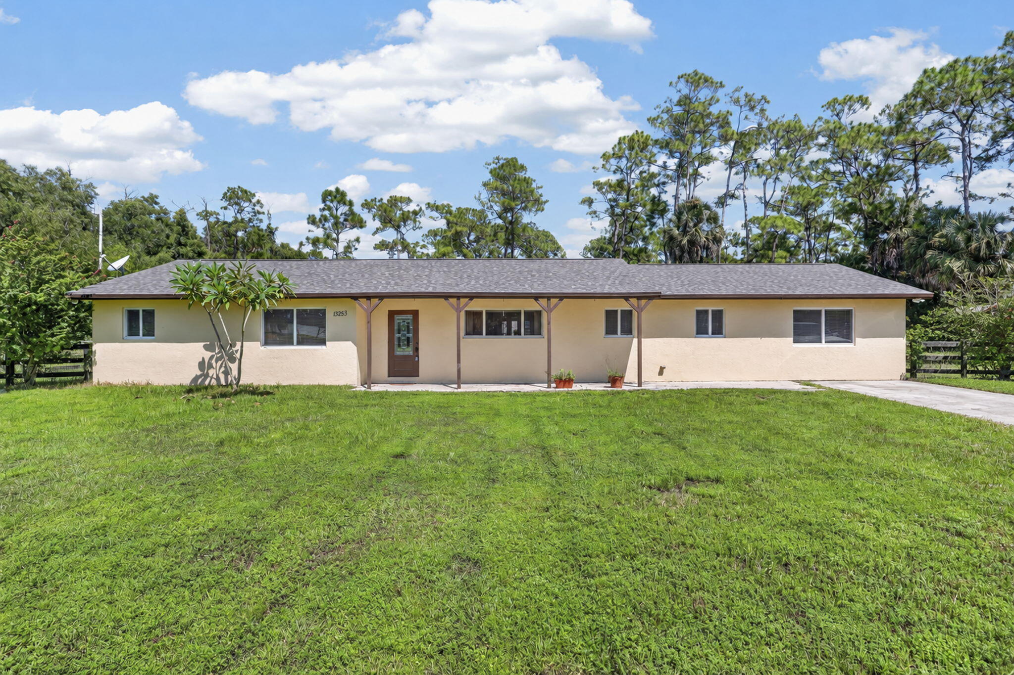 En Venta 13253 Casey Road, Loxahatchee Groves, FL 33470, Loxahatchee Groves, FL 33470