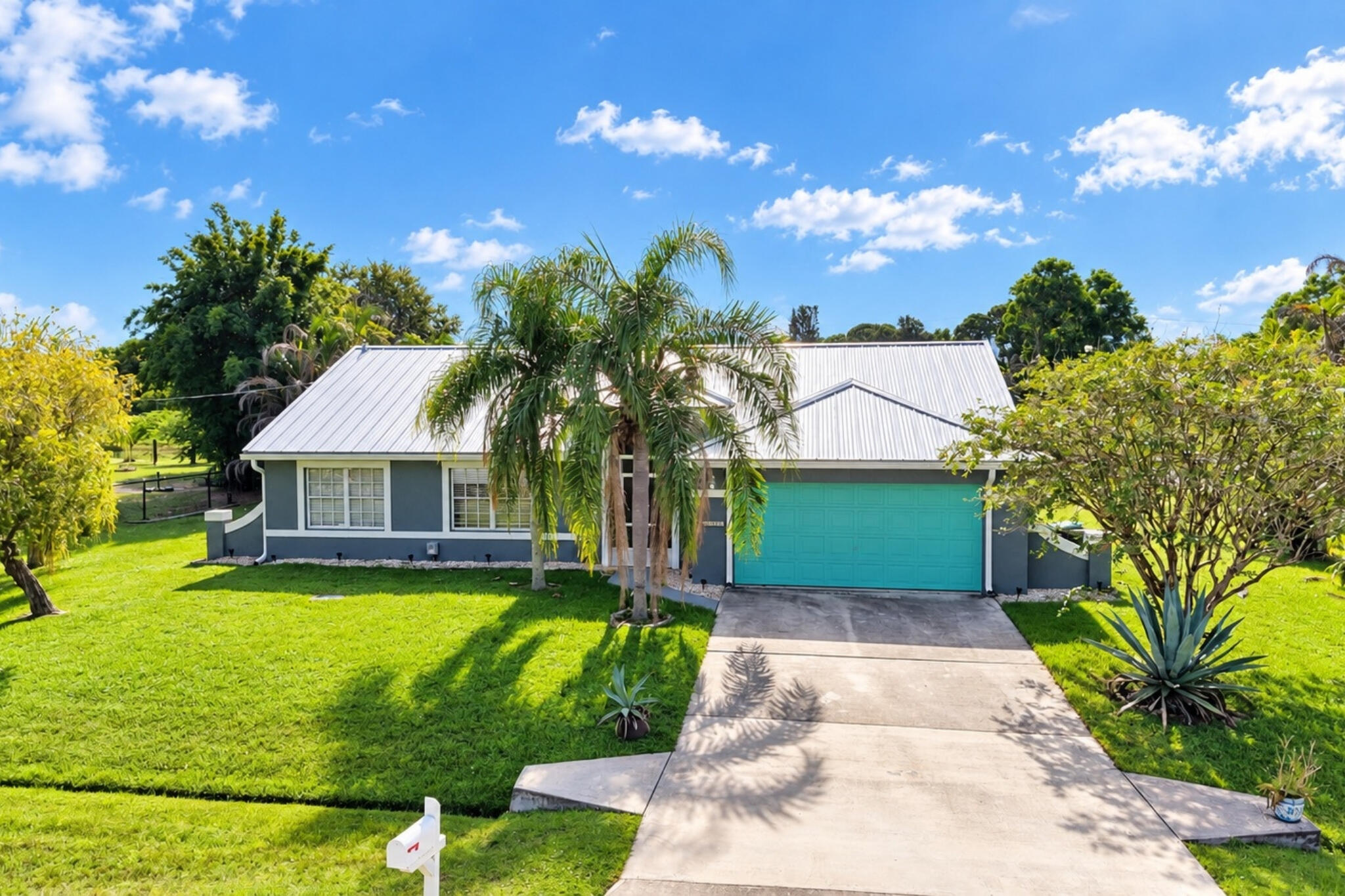 En Venta 2461 SE ROCK SPRINGS Drive, Port St. Lucie, FL 34952, Port St. Lucie, FL 34952