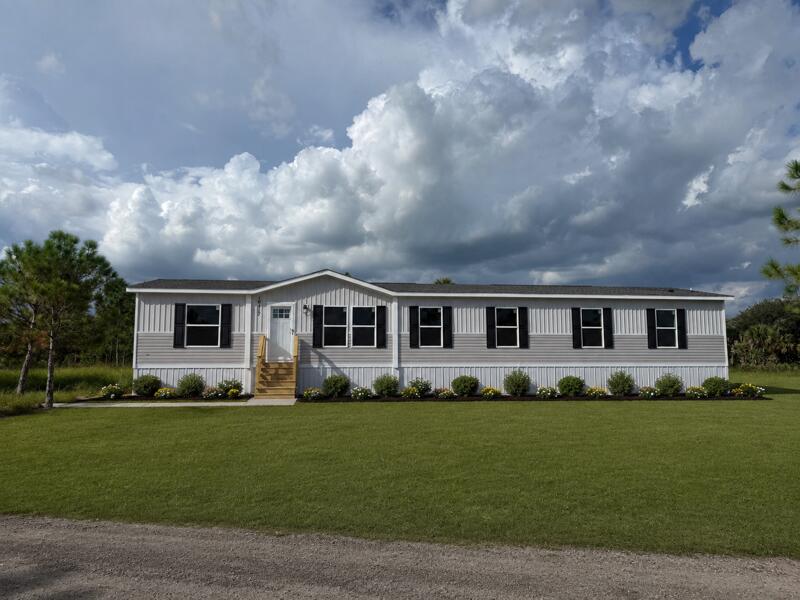 En Venta 16117 NW 284TH Street, Okeechobee, FL 34972, Okeechobee, FL 34972