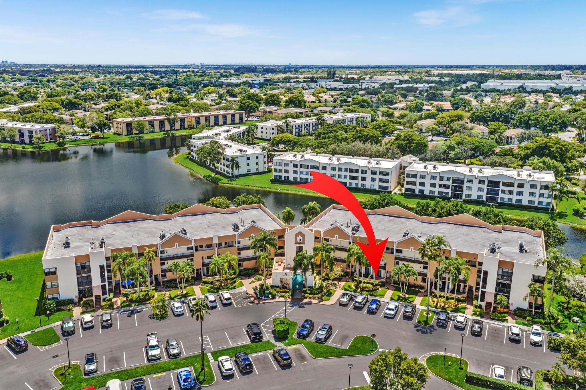 Foto de propiedad en 7216 Fairfax Drive 109, Tamarac, FL 33321 Tamarac con MLS# 