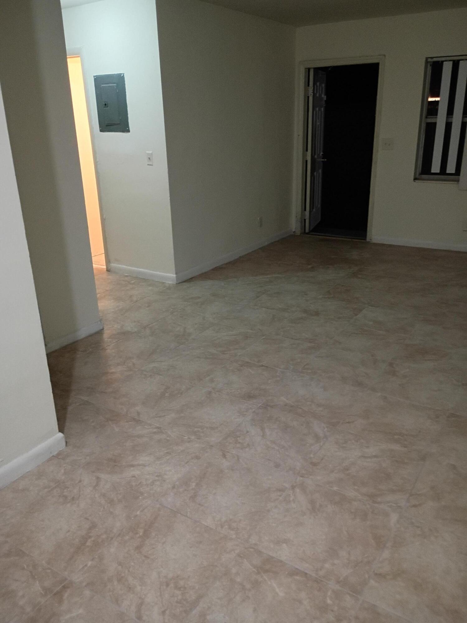 En Renta 1845 NW 55TH Avenue 4, Lauderhill, FL 33313, Lauderhill, FL 33313