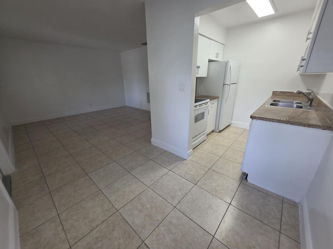 En Renta 75 SW 10th Street 202, Fort Lauderdale, FL 33315, Fort Lauderdale, FL 33315