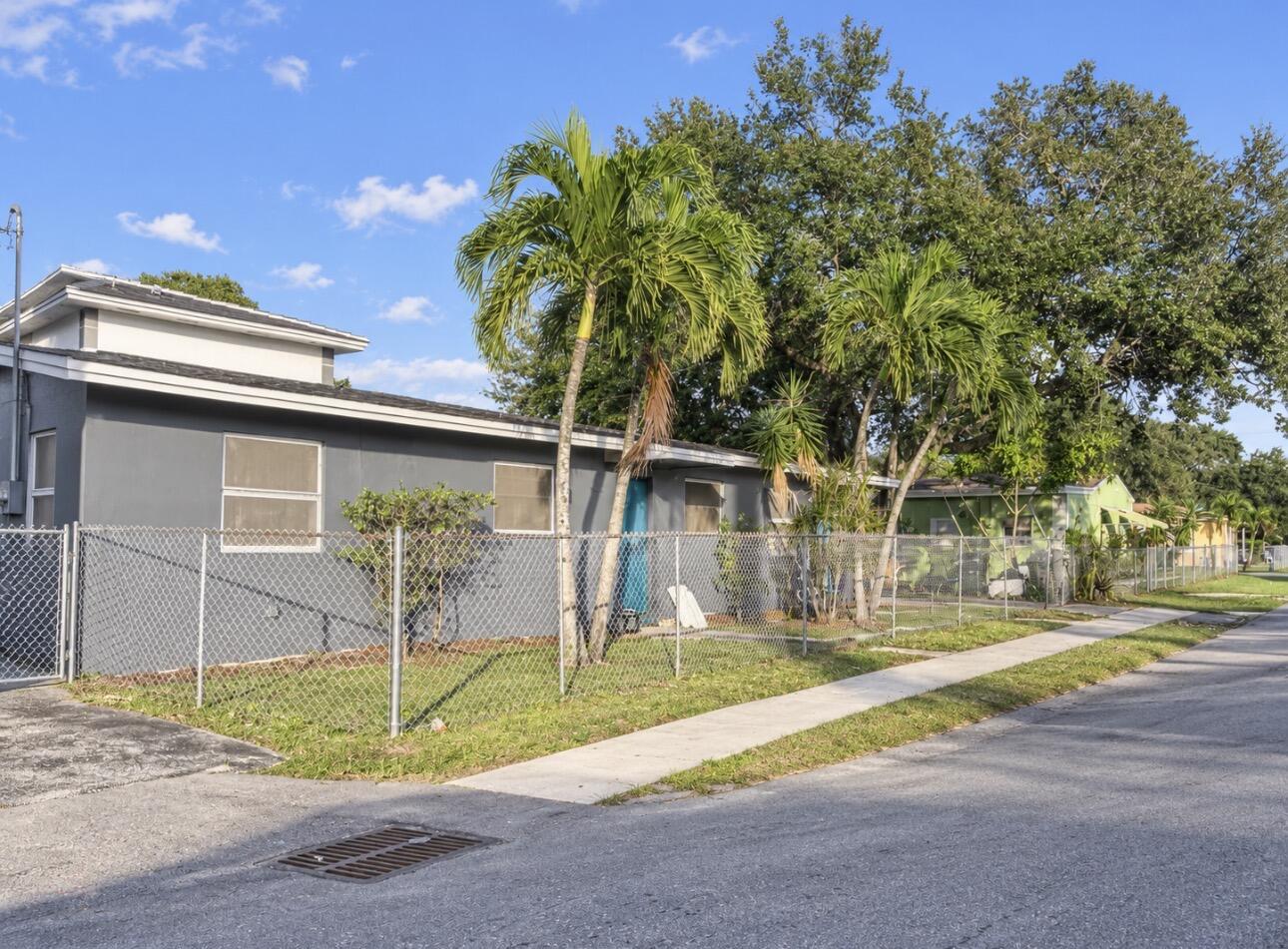 En Venta 800 NW 16TH Avenue 1-2, Fort Lauderdale, FL 33311, Fort Lauderdale, FL 33311