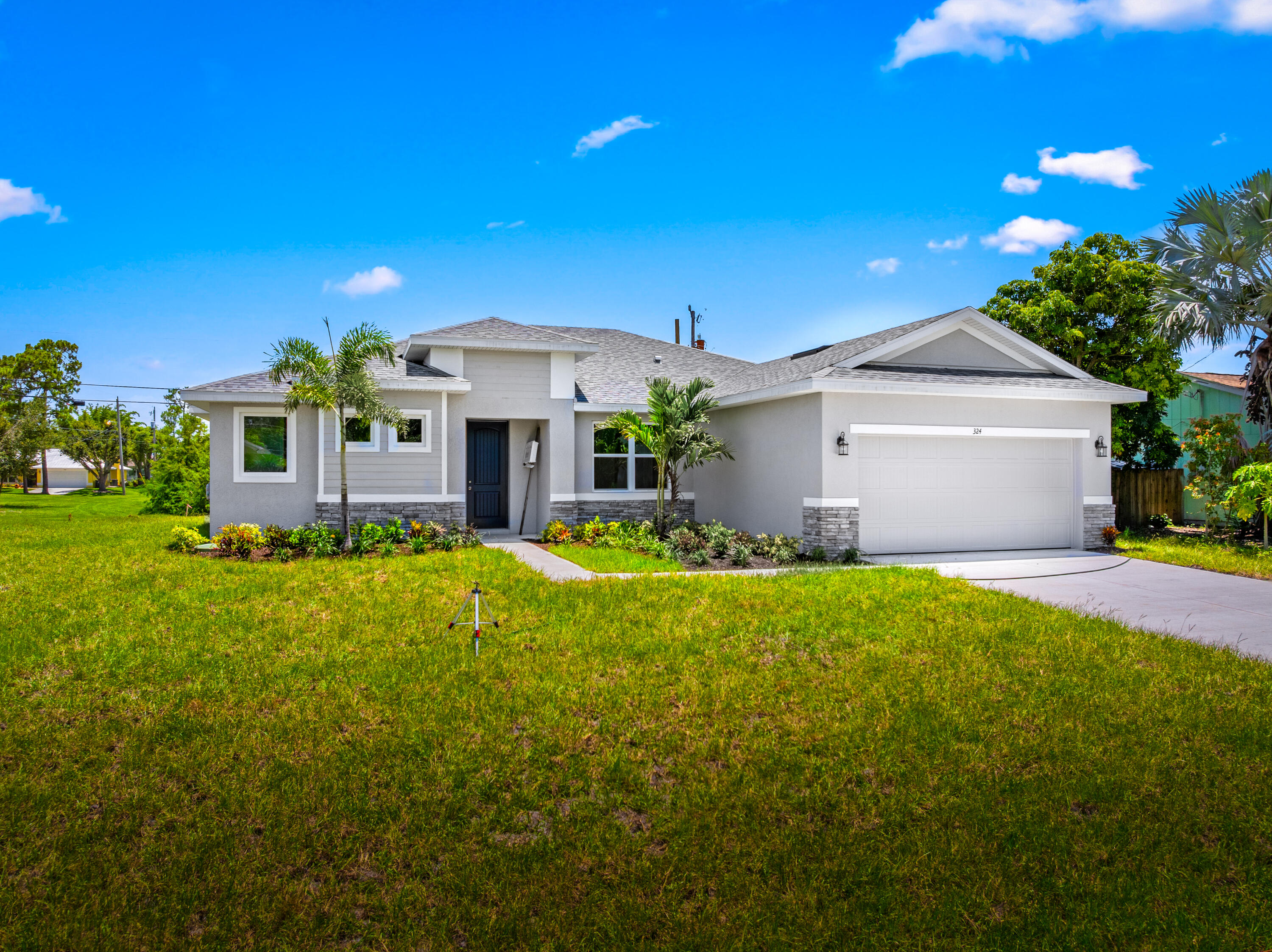En Venta 380 SW Kestor Drive, Port St. Lucie, FL 34953, Port St. Lucie, FL 34953
