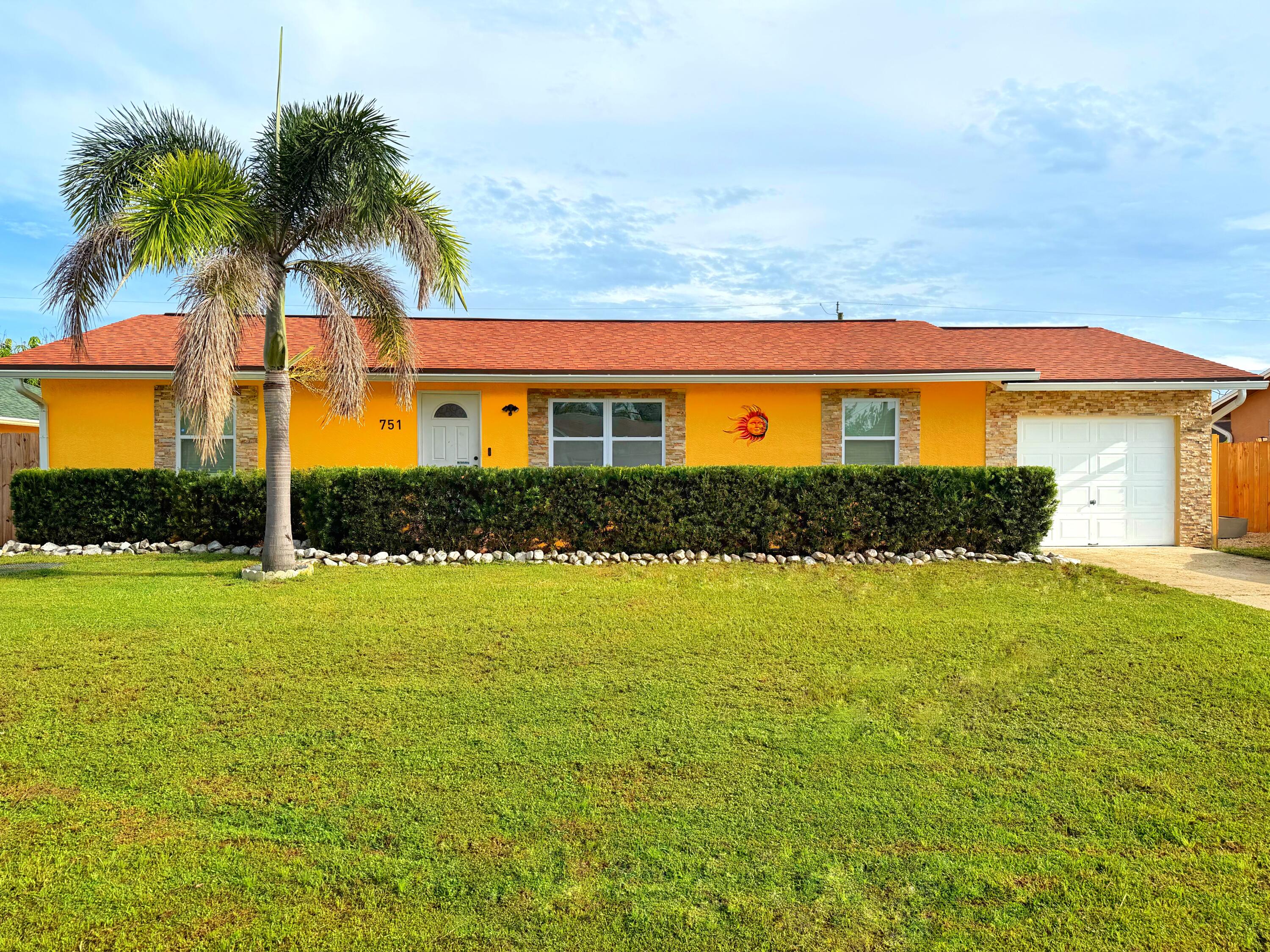 En Venta 751 NW Tremont Avenue, Port St. Lucie, FL 34983, Port St. Lucie, FL 34983