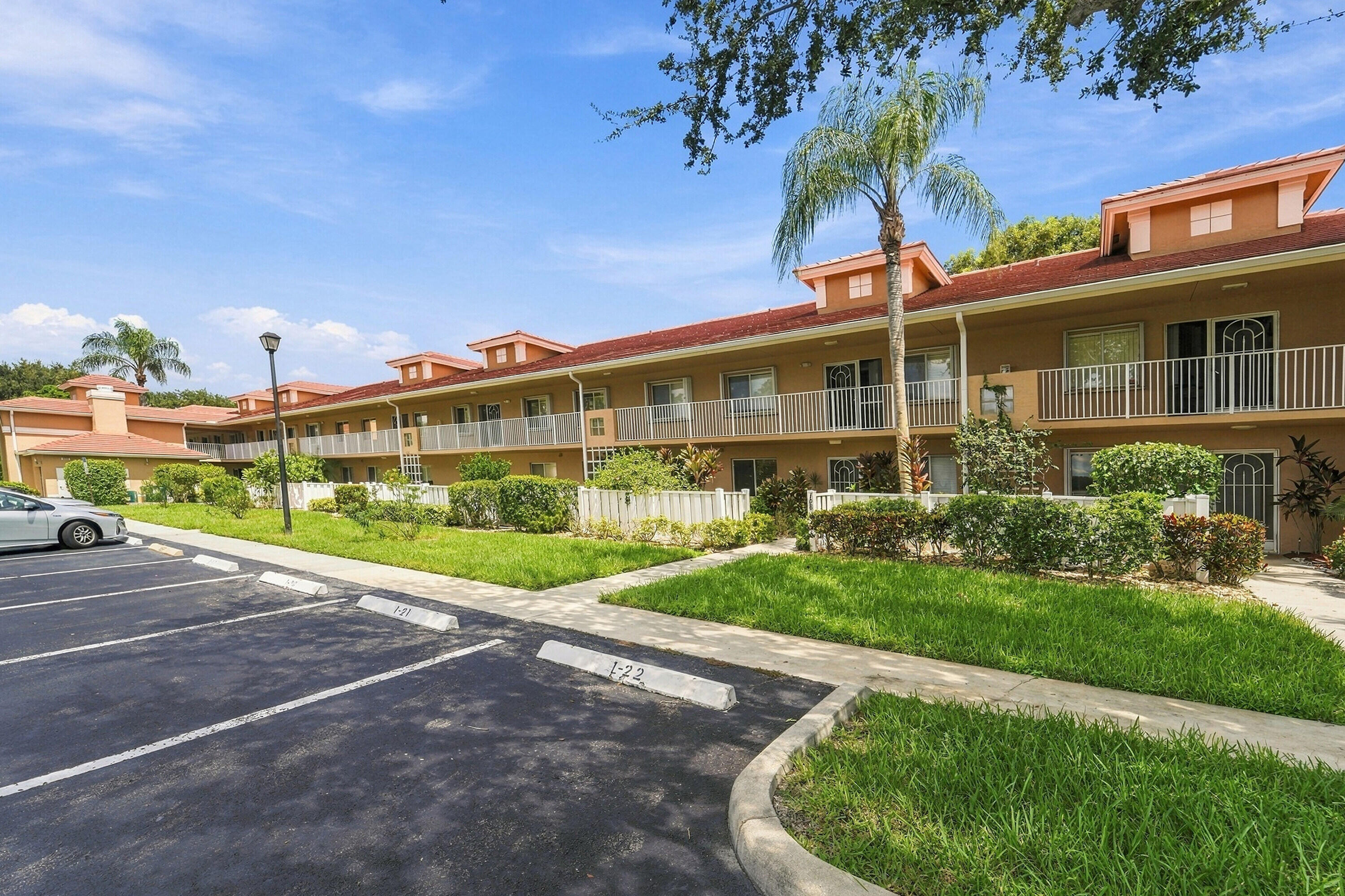 En Venta 5876 REGAL GLEN Drive 201, Boynton Beach, FL 33437, Boynton Beach, FL 33437