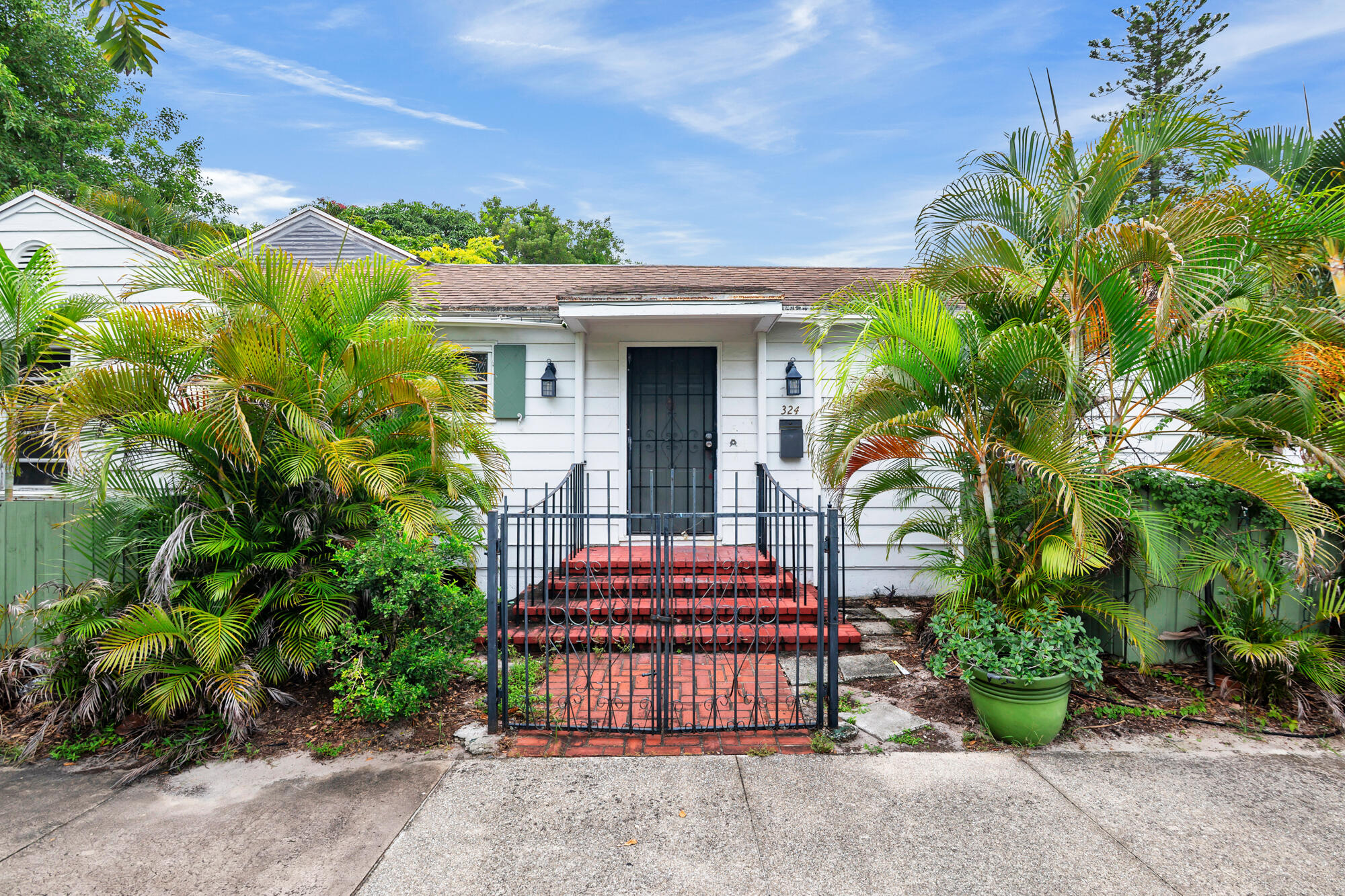 En Venta 324 Albemarle Road, West Palm Beach, FL 33405, West Palm Beach, FL 33405