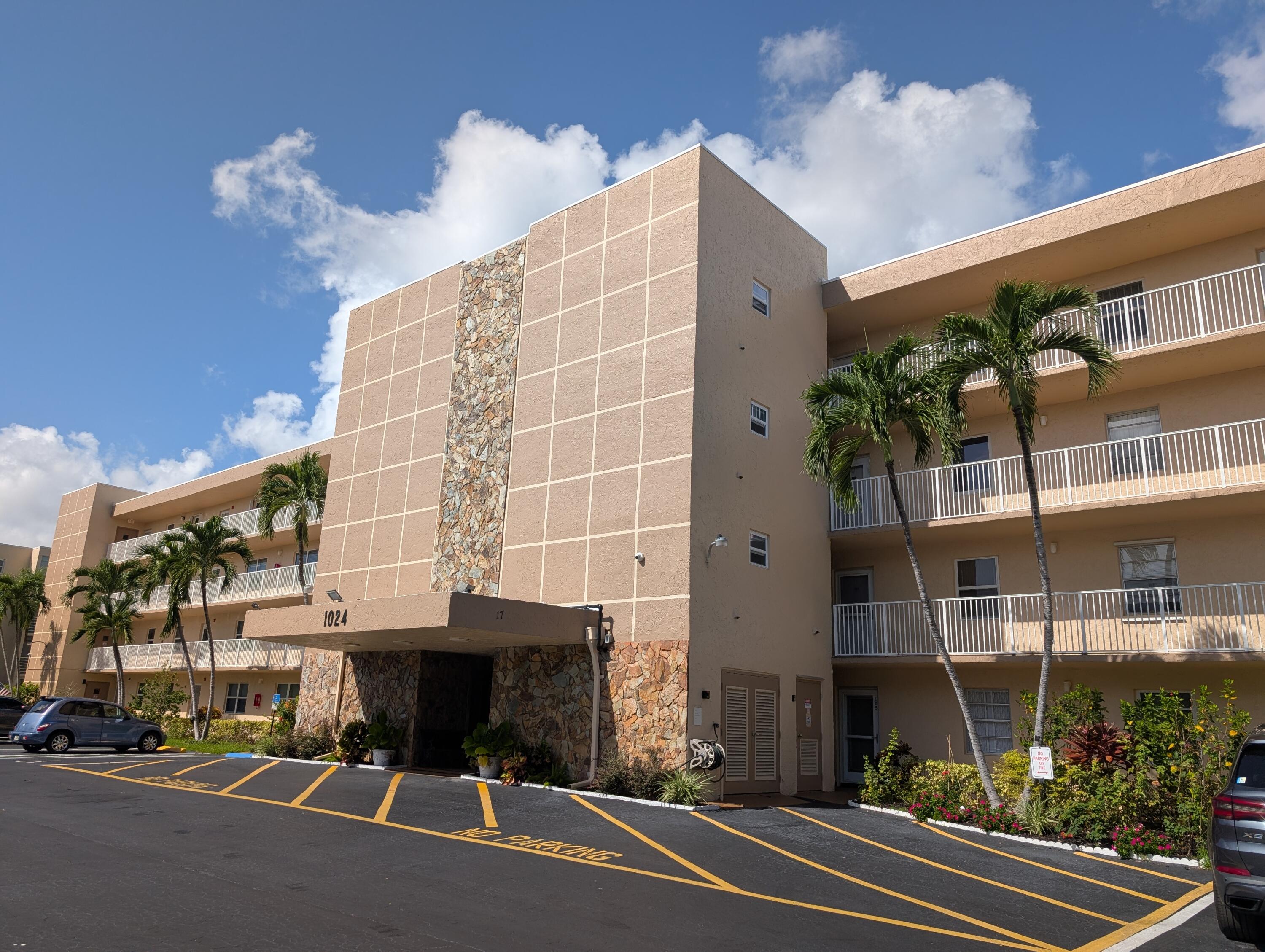 En Venta 1024 SE 5TH Avenue 308, Dania Beach, FL 33004, Dania Beach, FL 33004