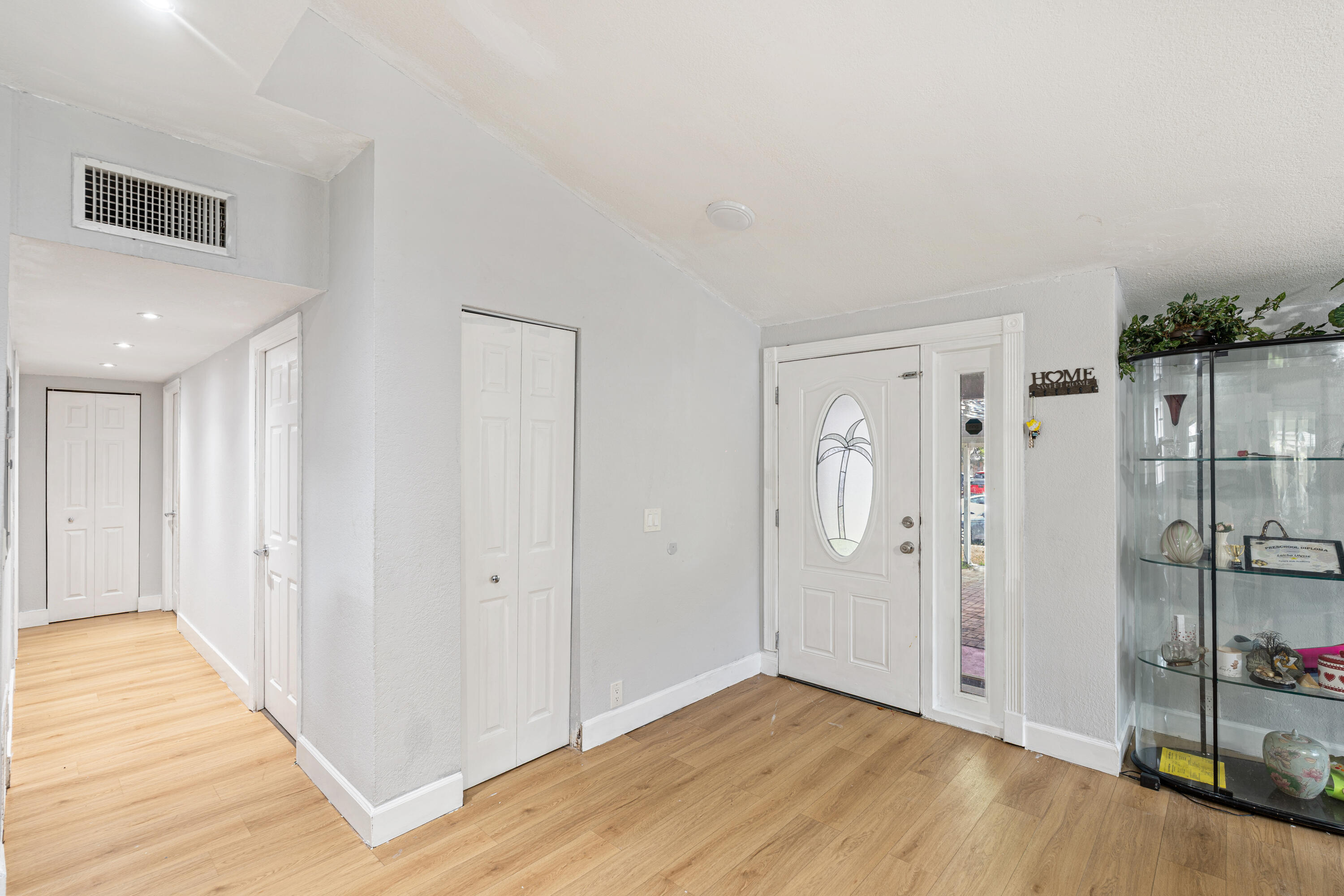 En Renta 3872 MACKINAC Road, Seminole Manor, FL 33462, Seminole Manor, FL 33462