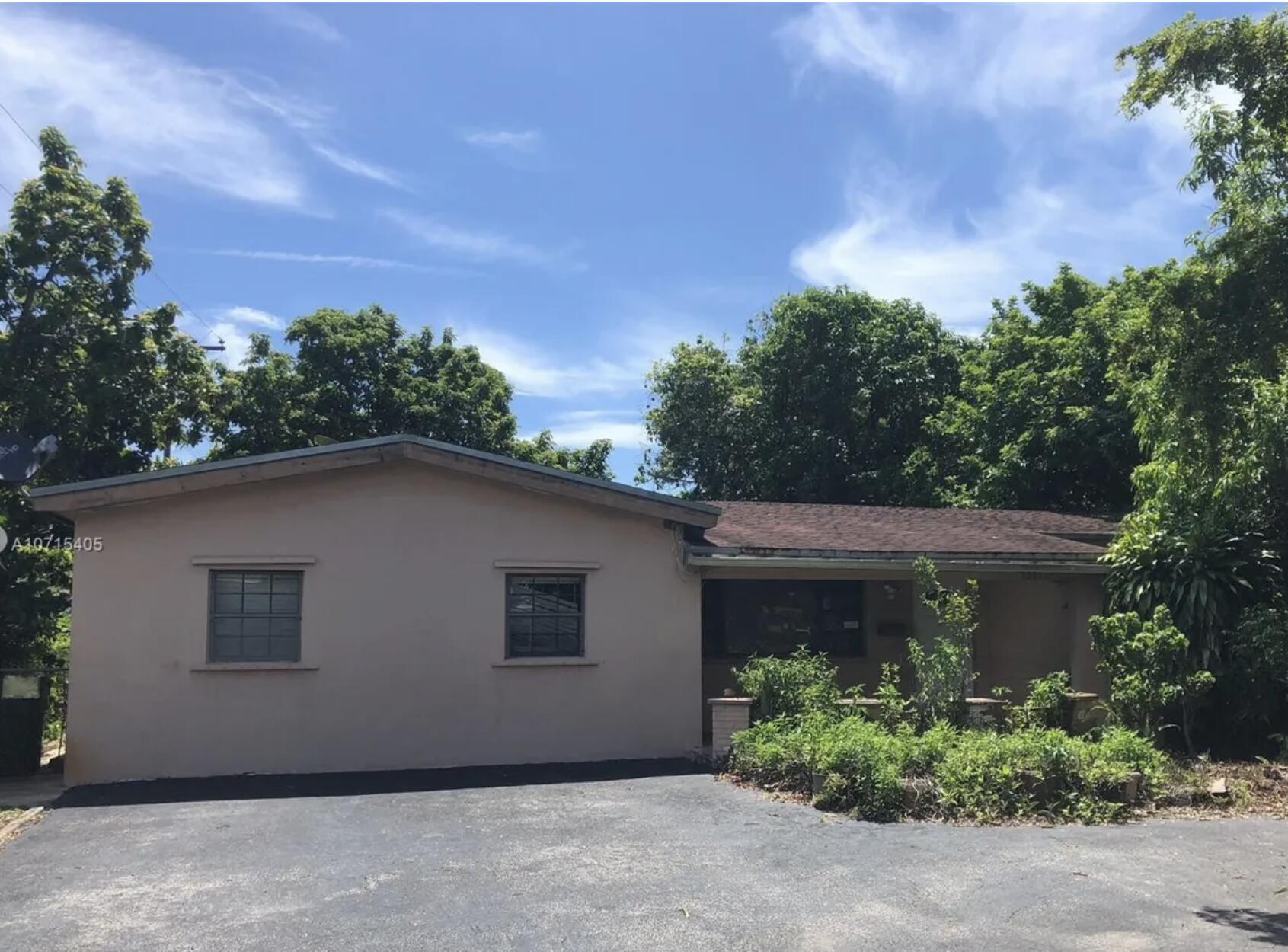 En Venta 7571 LASALLE Boulevard, Miramar, FL 33023, Miramar, FL 33023