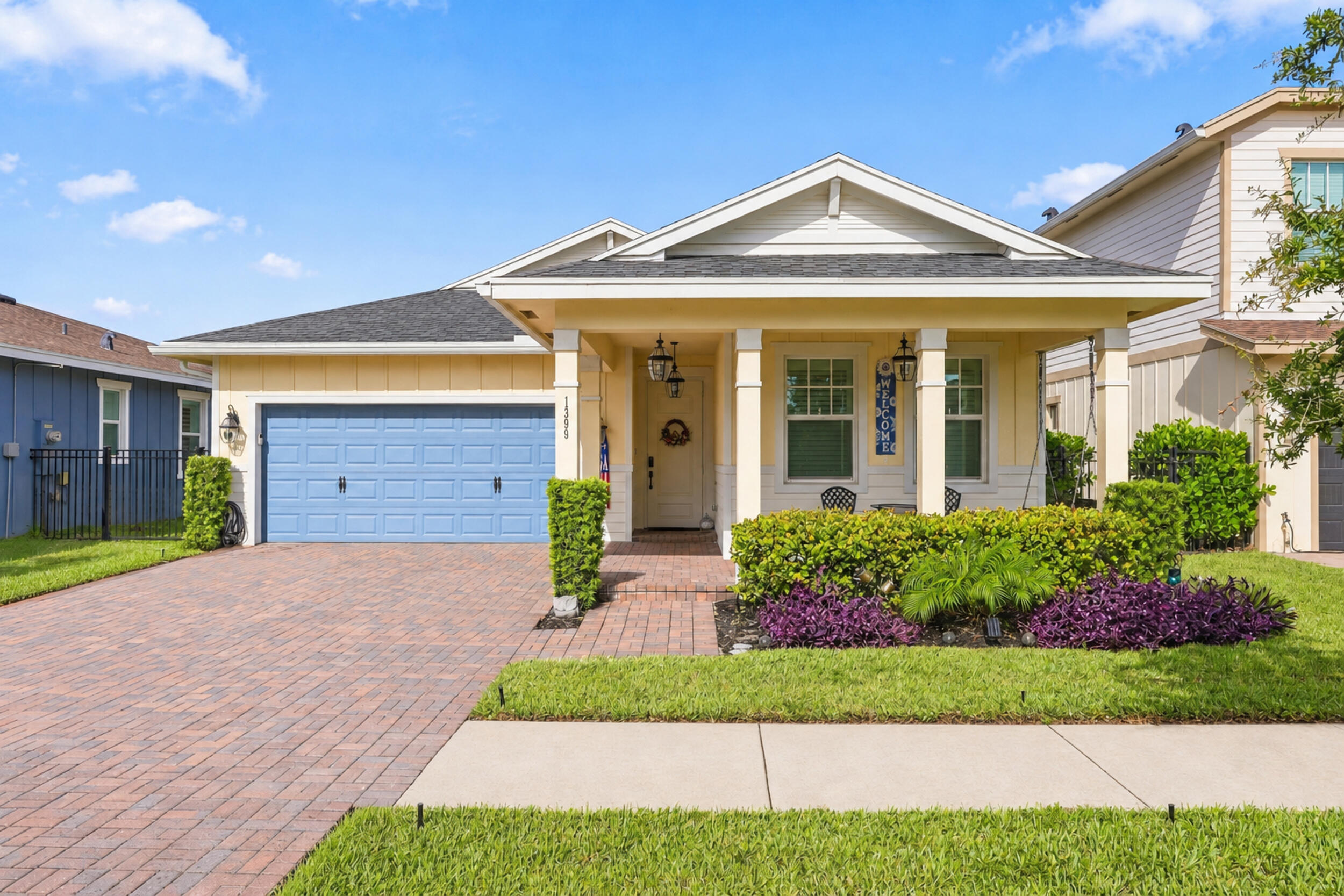 Foto de propiedad en 1399 Arrowhead Point Road, Loxahatchee, FL 33470 Loxahatchee con MLS# 