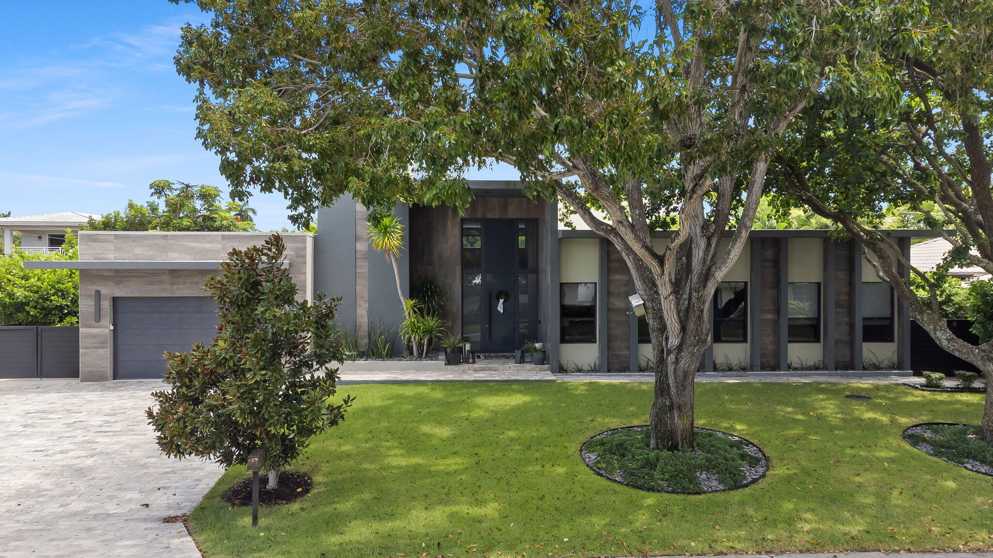 En Venta 2424 NE 27th Avenue, Fort Lauderdale, FL 33305, Fort Lauderdale, FL 33305