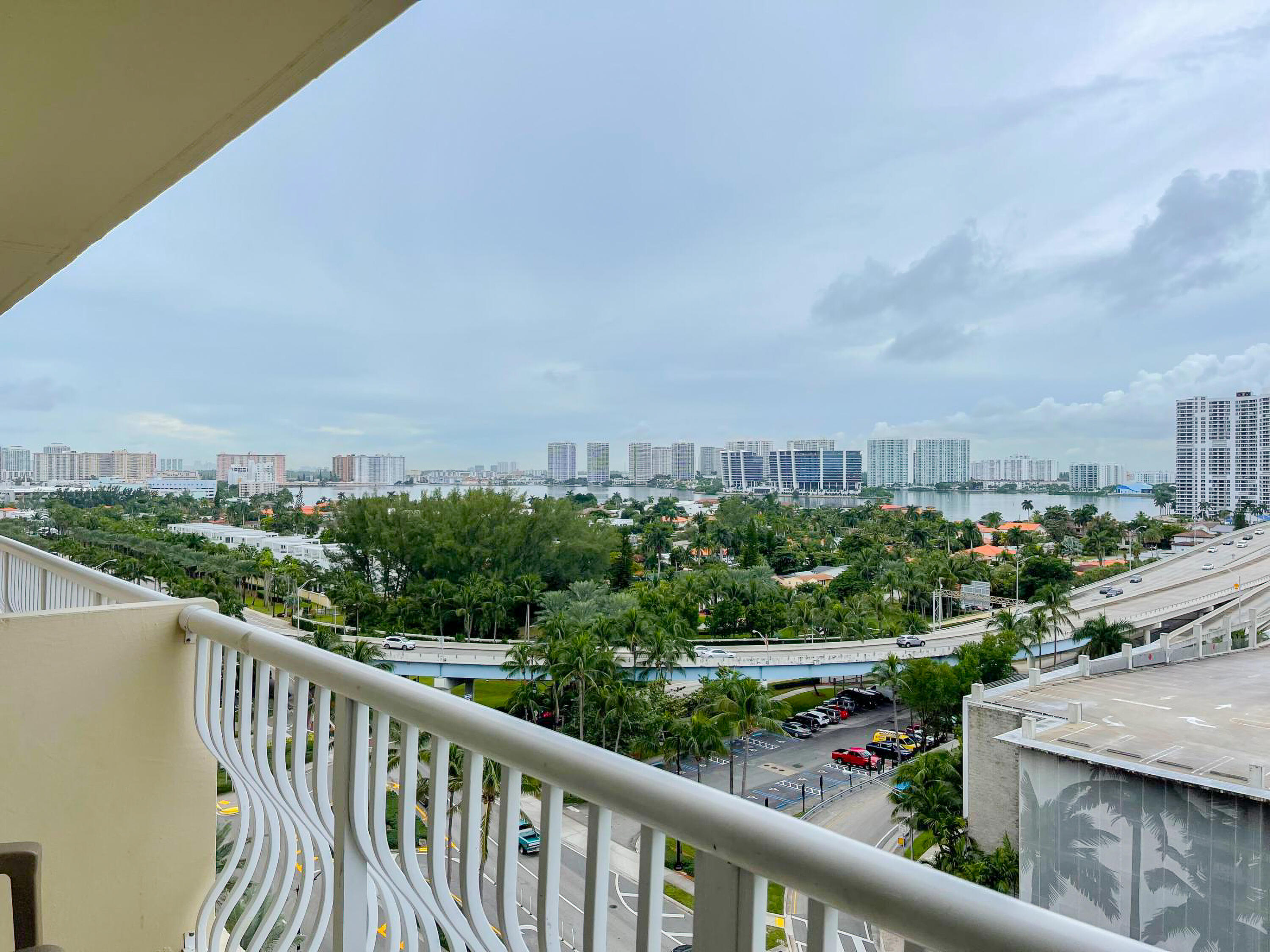 En Venta 19201 Collins Avenue 1034, Sunny Isles Beach, FL 33160, Sunny Isles Beach, FL 33160
