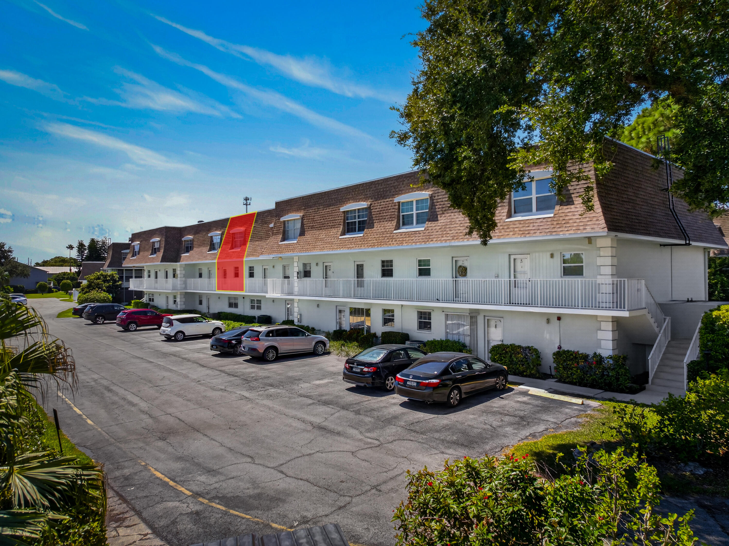 Foto de propiedad en 1901 INDIAN RIVER Boulevard C207, Vero Beach, FL 32960 Vero Beach con MLS# 
