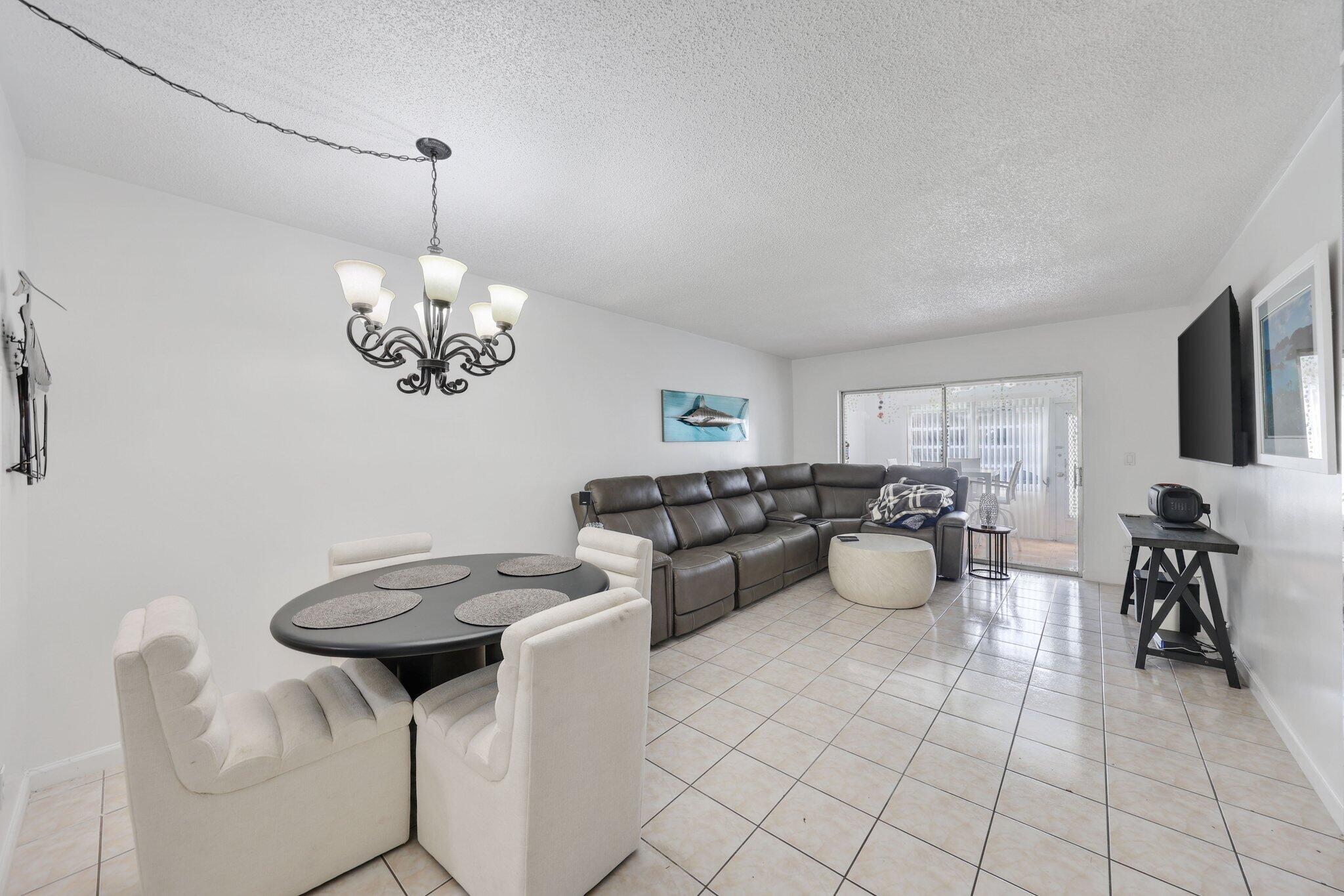 Foto de propiedad en 3500 SW Natura Boulevard 109, Deerfield Beach, FL 33441 Deerfield Beach con MLS# 
