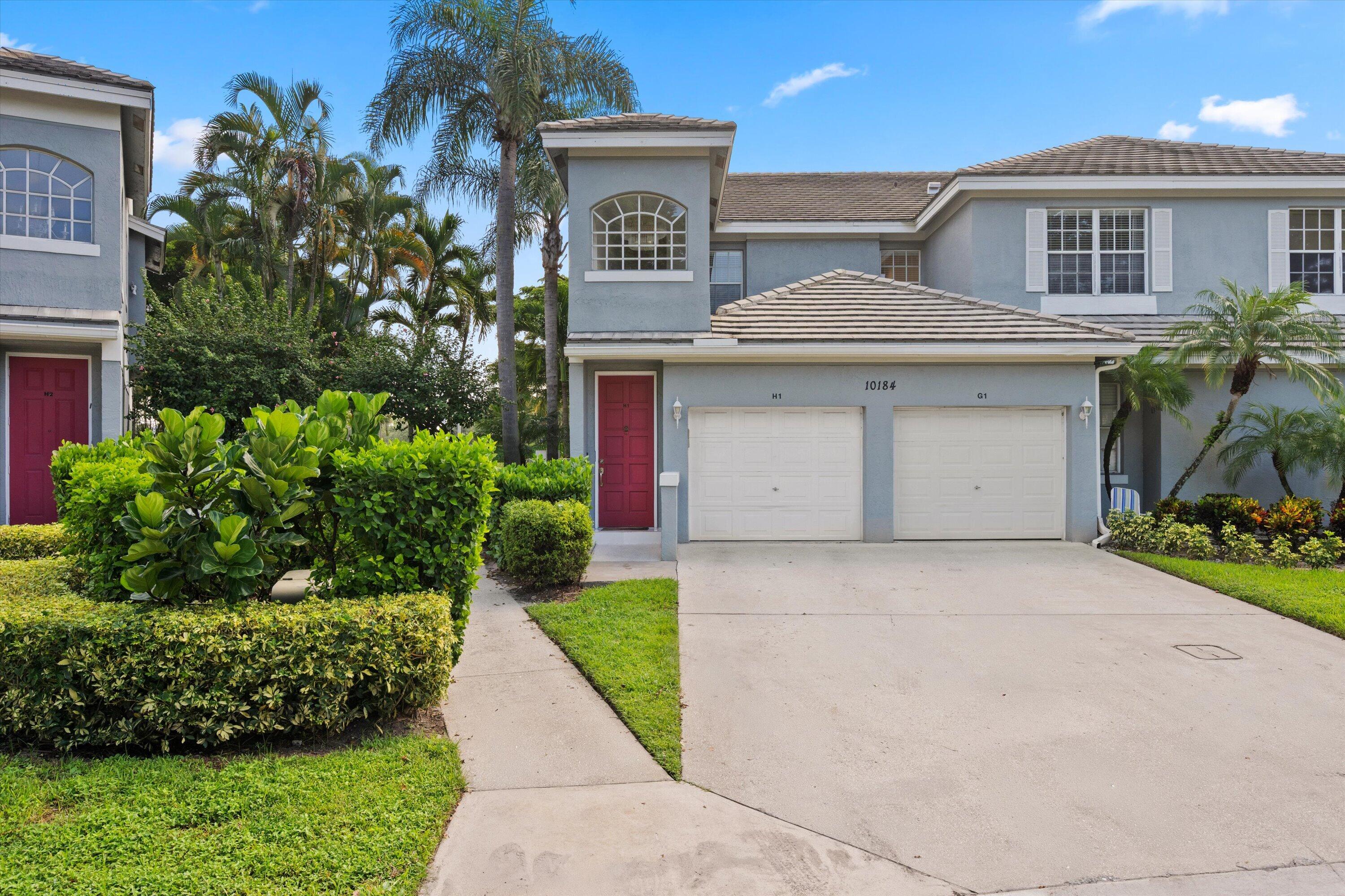 Foto de propiedad en 10184 Andover Coach Circle H1, Lake Worth, FL 33449 Lake Worth con MLS# 