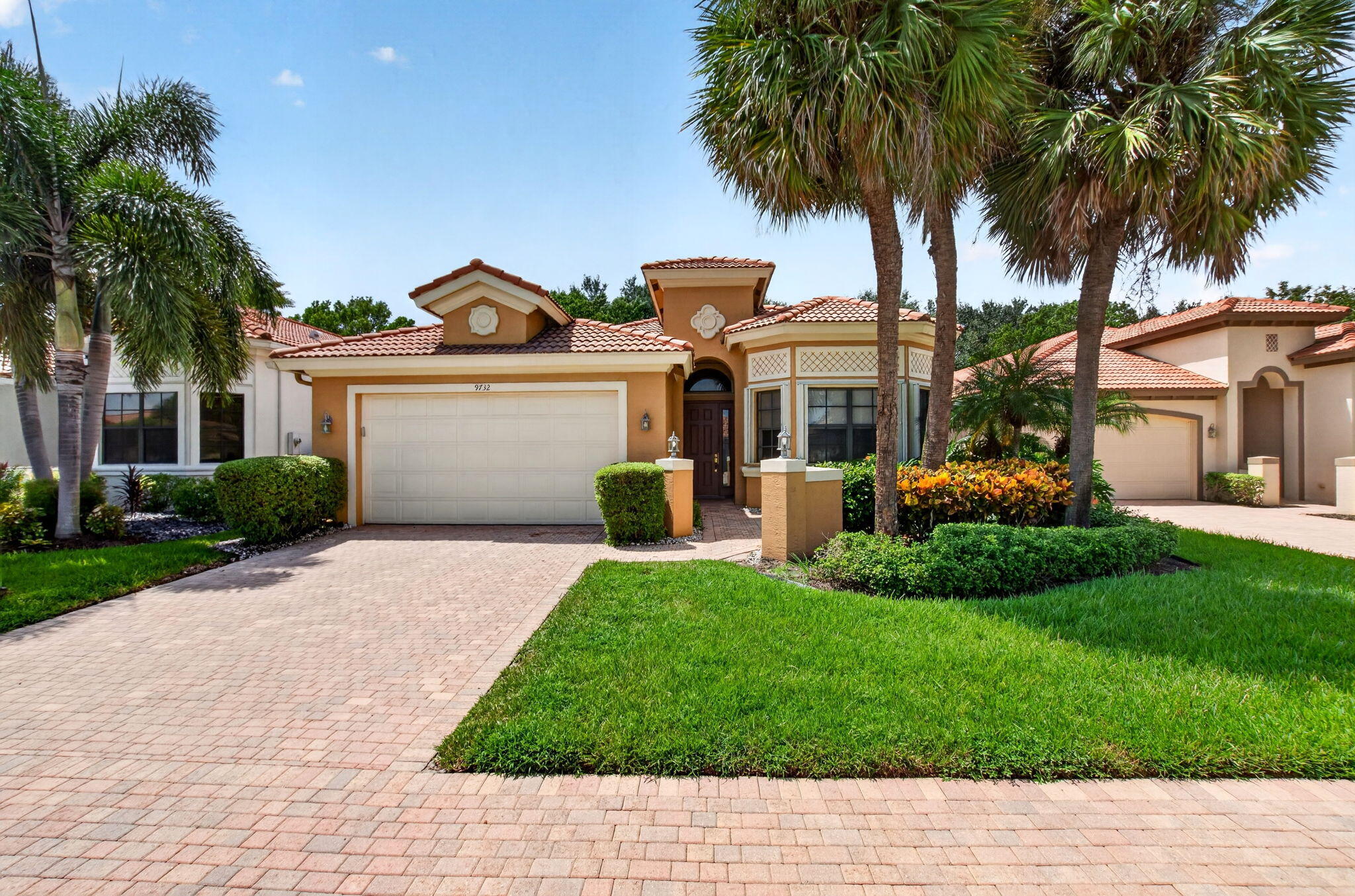 Foto de propiedad en 9732 Isles Cay Drive, Delray Beach, FL 33446 Delray Beach con MLS# 