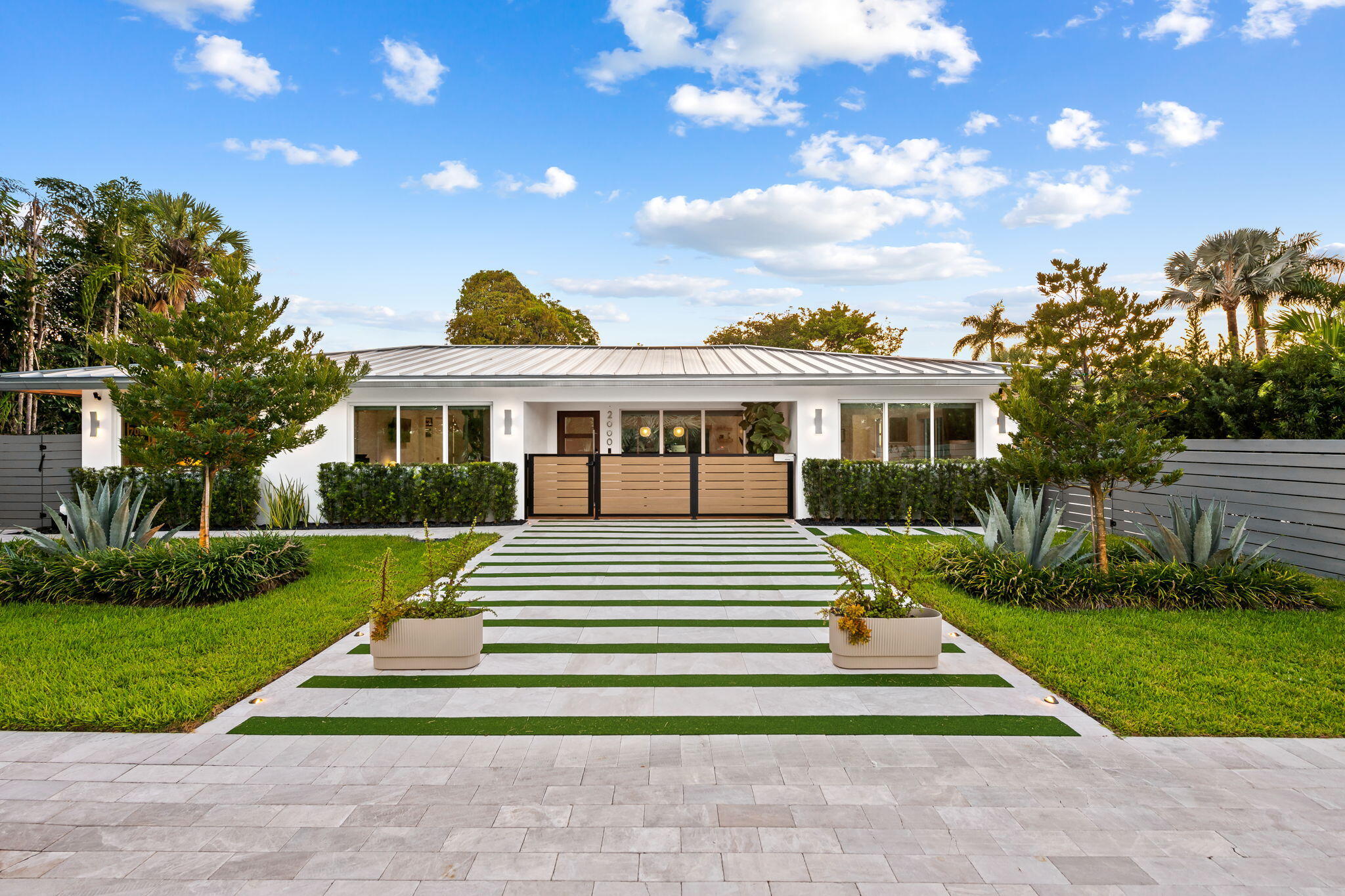 Foto de propiedad en 2000 CORAL GARDENS Drive, Wilton Manors, FL 33306 Wilton Manors con MLS# 