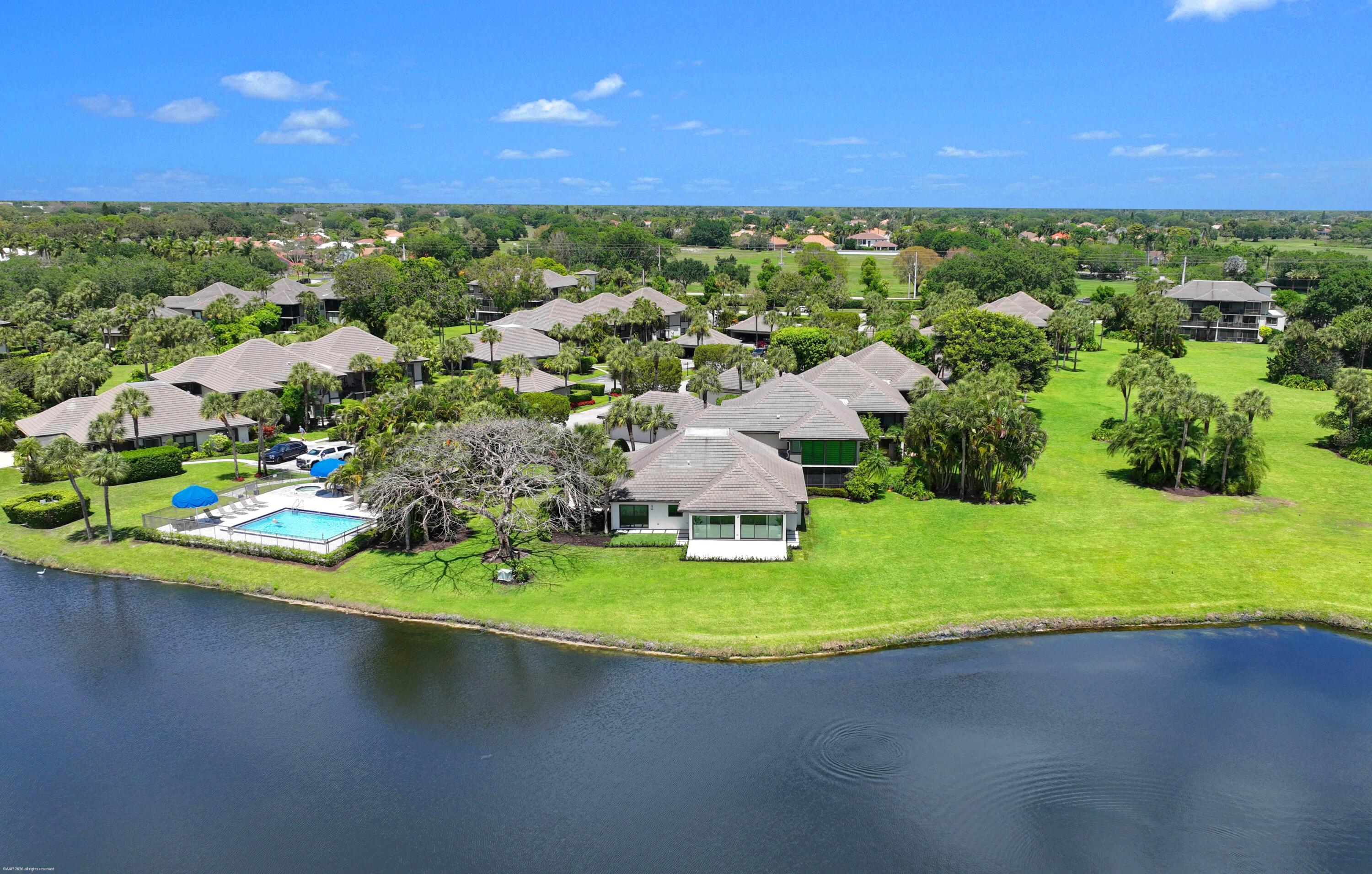 Foto de propiedad en 13254 POLO CLUB Road C101, Wellington, FL 33414 Wellington con MLS# 