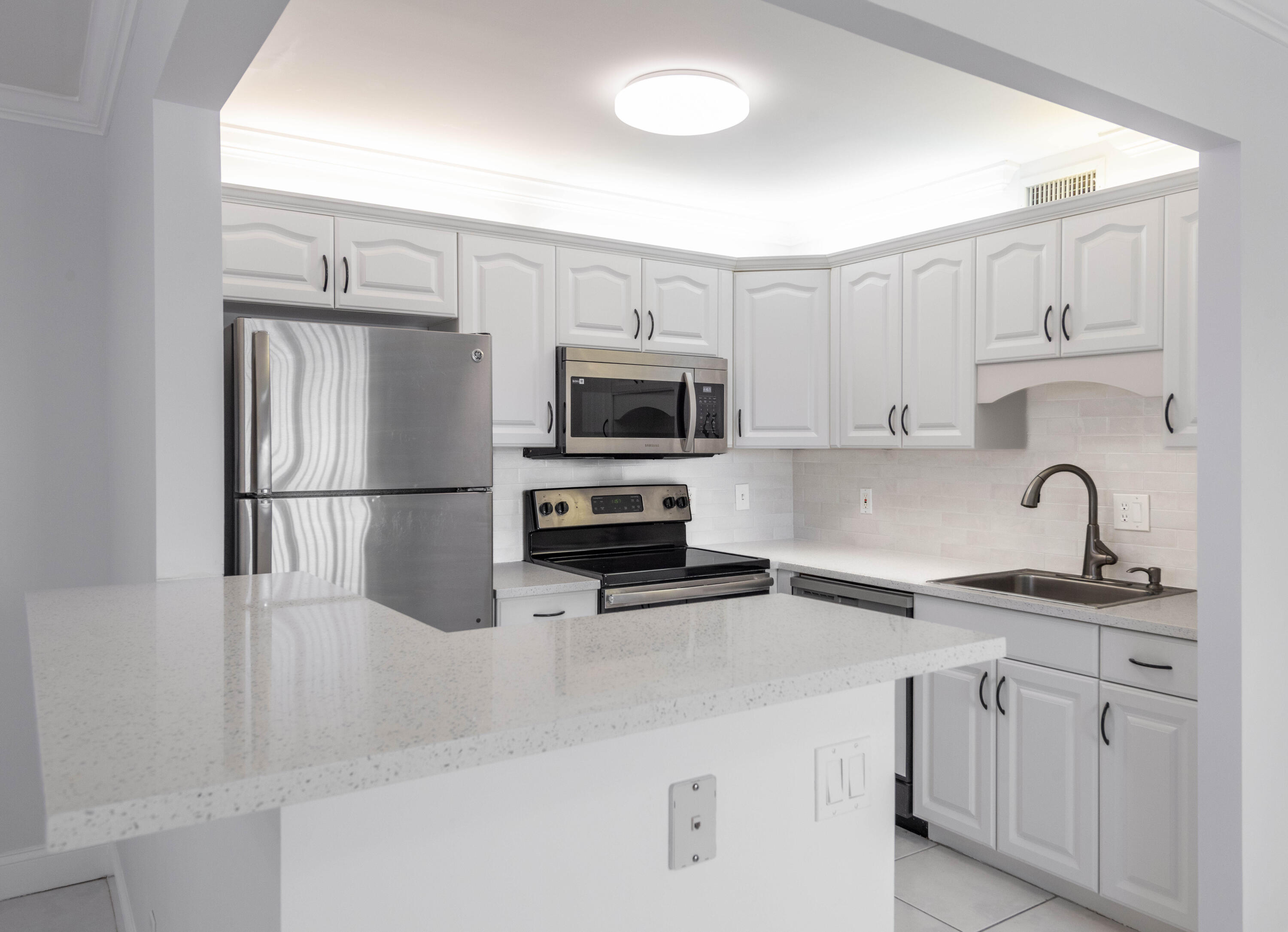 En Venta 190 Saxony D Circle, Delray Beach, FL 33446, Delray Beach, FL 33446