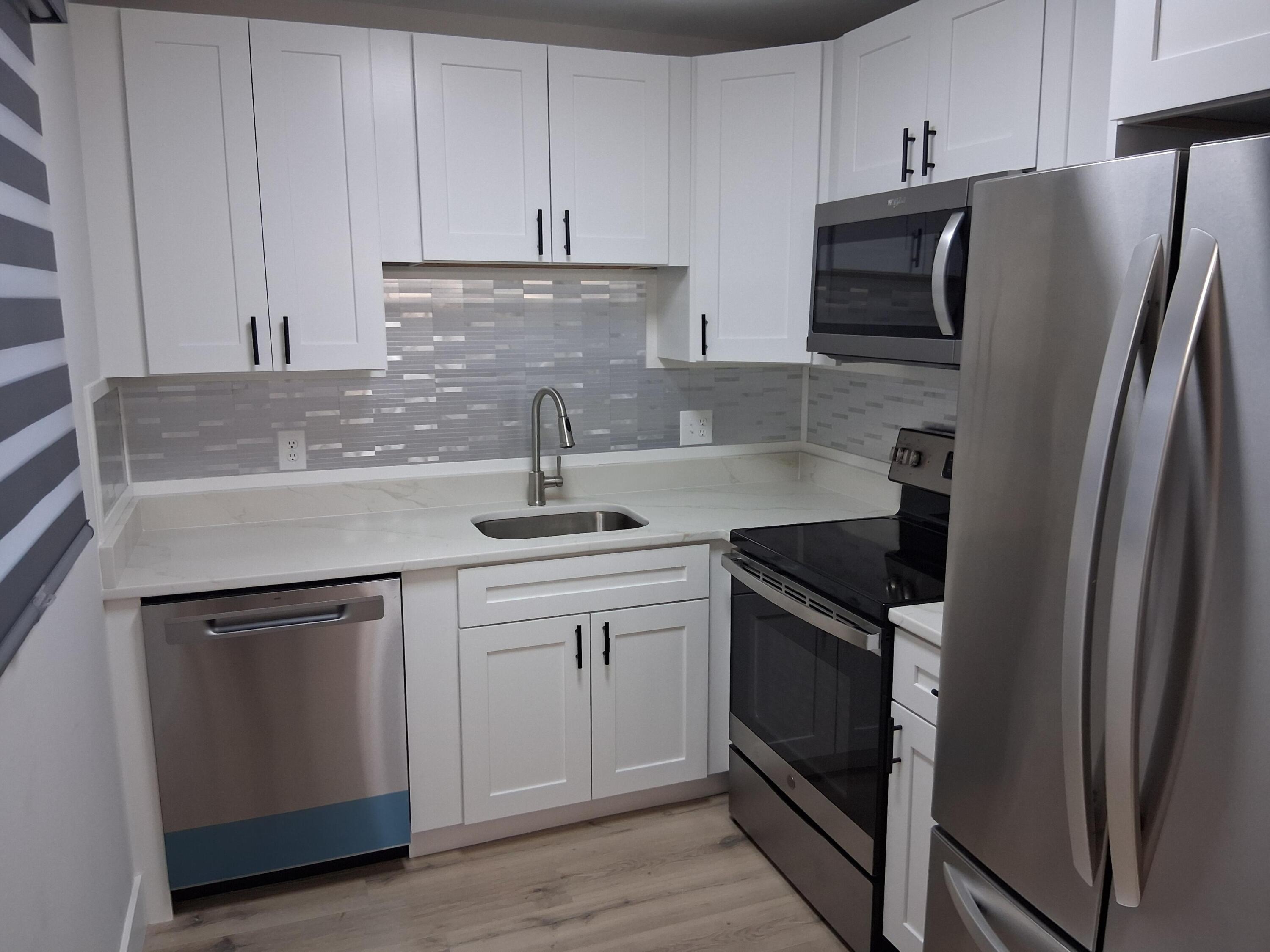 En Venta 12 LAKE VISTA Trail 203, Port St. Lucie, FL 34952, Port St. Lucie, FL 34952