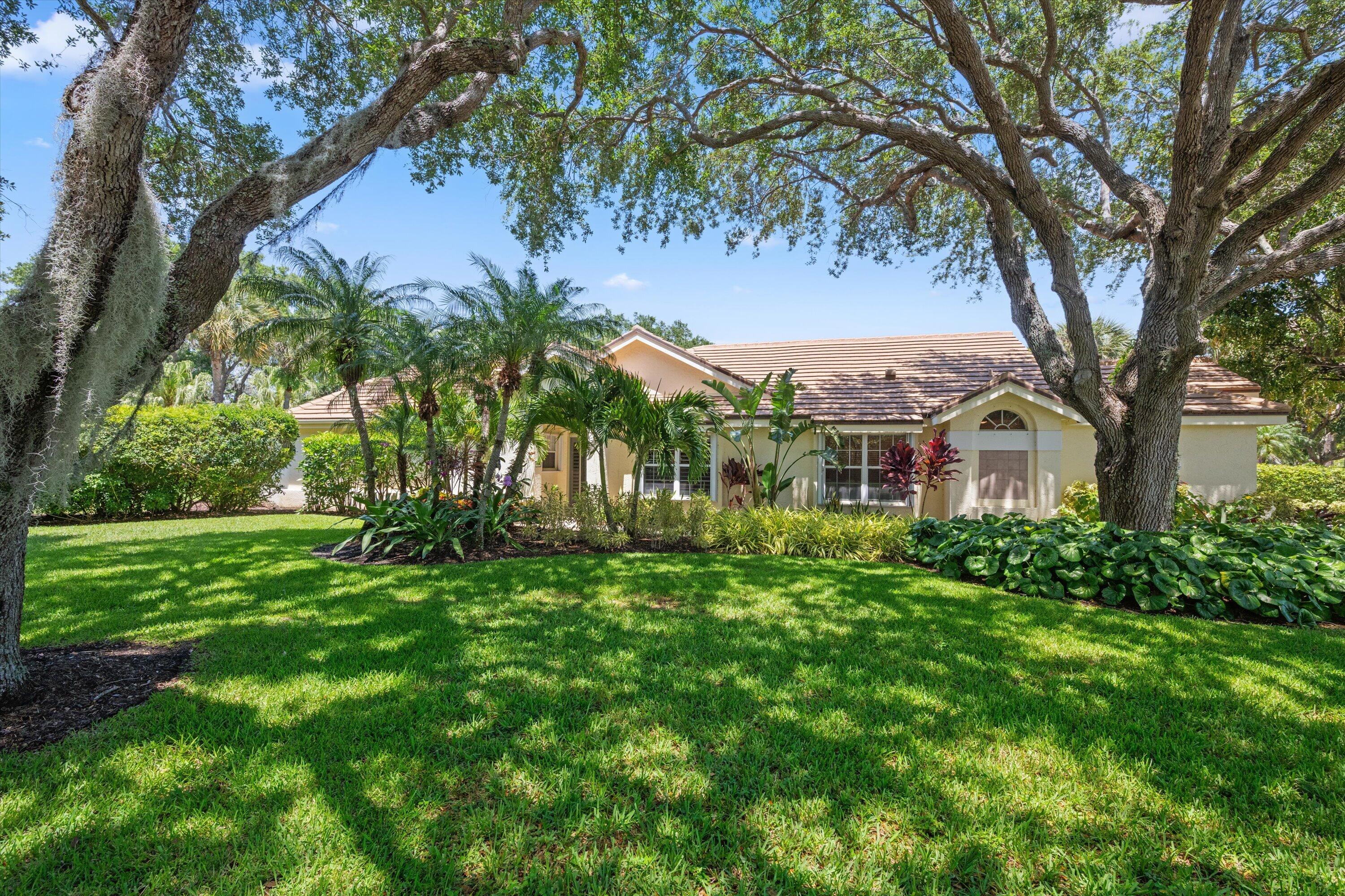Foto de propiedad en 3991 SHEARWATER Drive, Jupiter, FL 33477 Jupiter con MLS# 