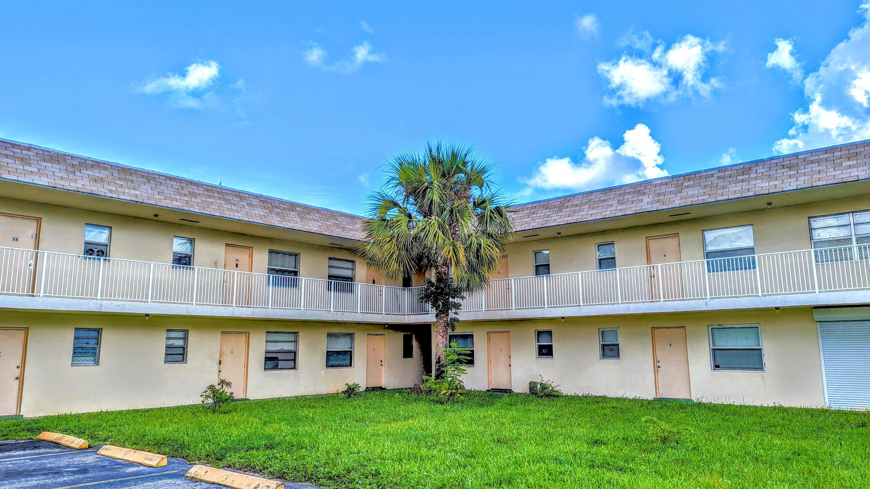 Foto de propiedad en 2301 SE 4th Street 3, Boynton Beach, FL 33435 Boynton Beach con MLS# 