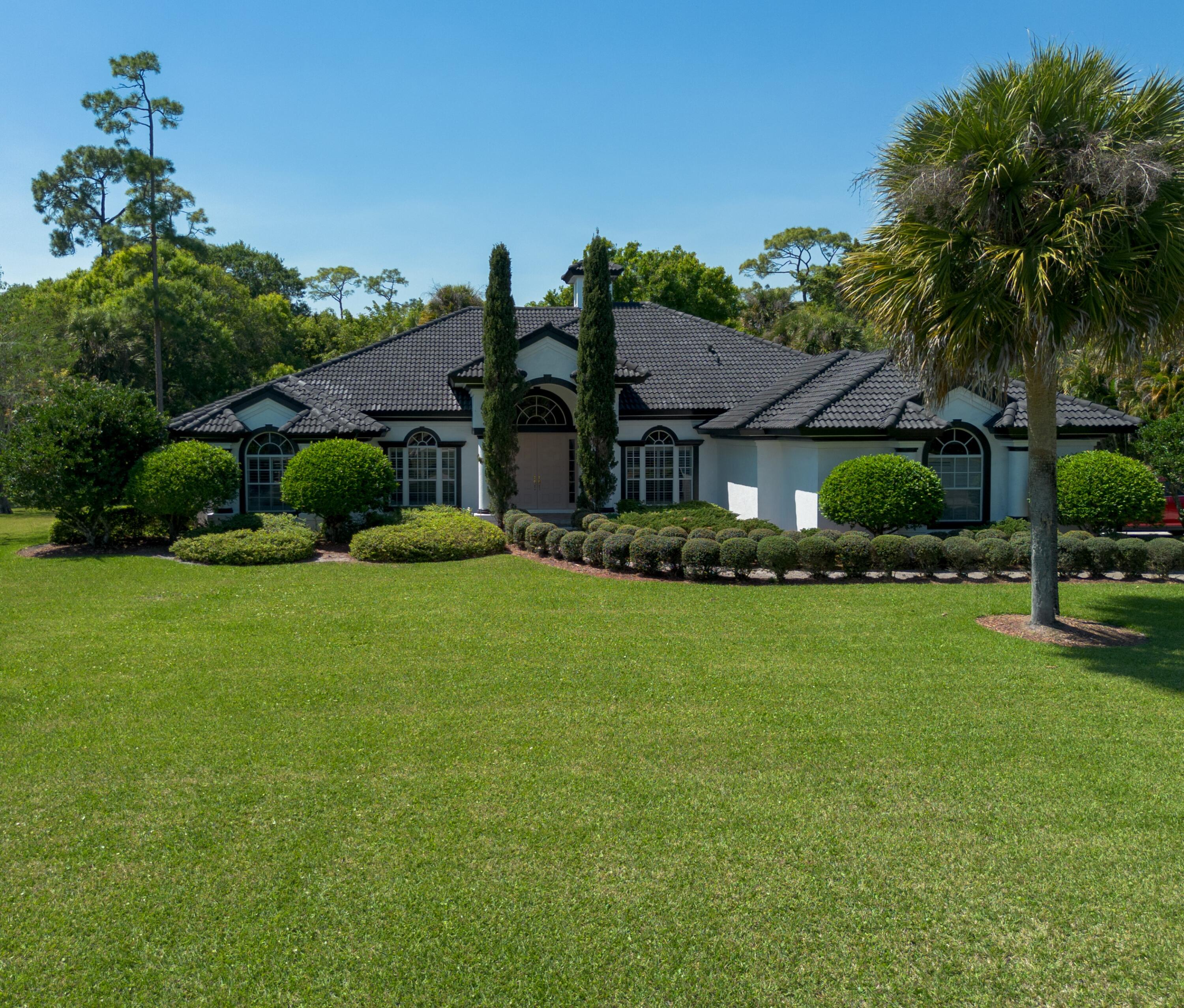 Foto de propiedad en 14780 HORSESHOE Trace, Wellington, FL 33414 Wellington con MLS# 
