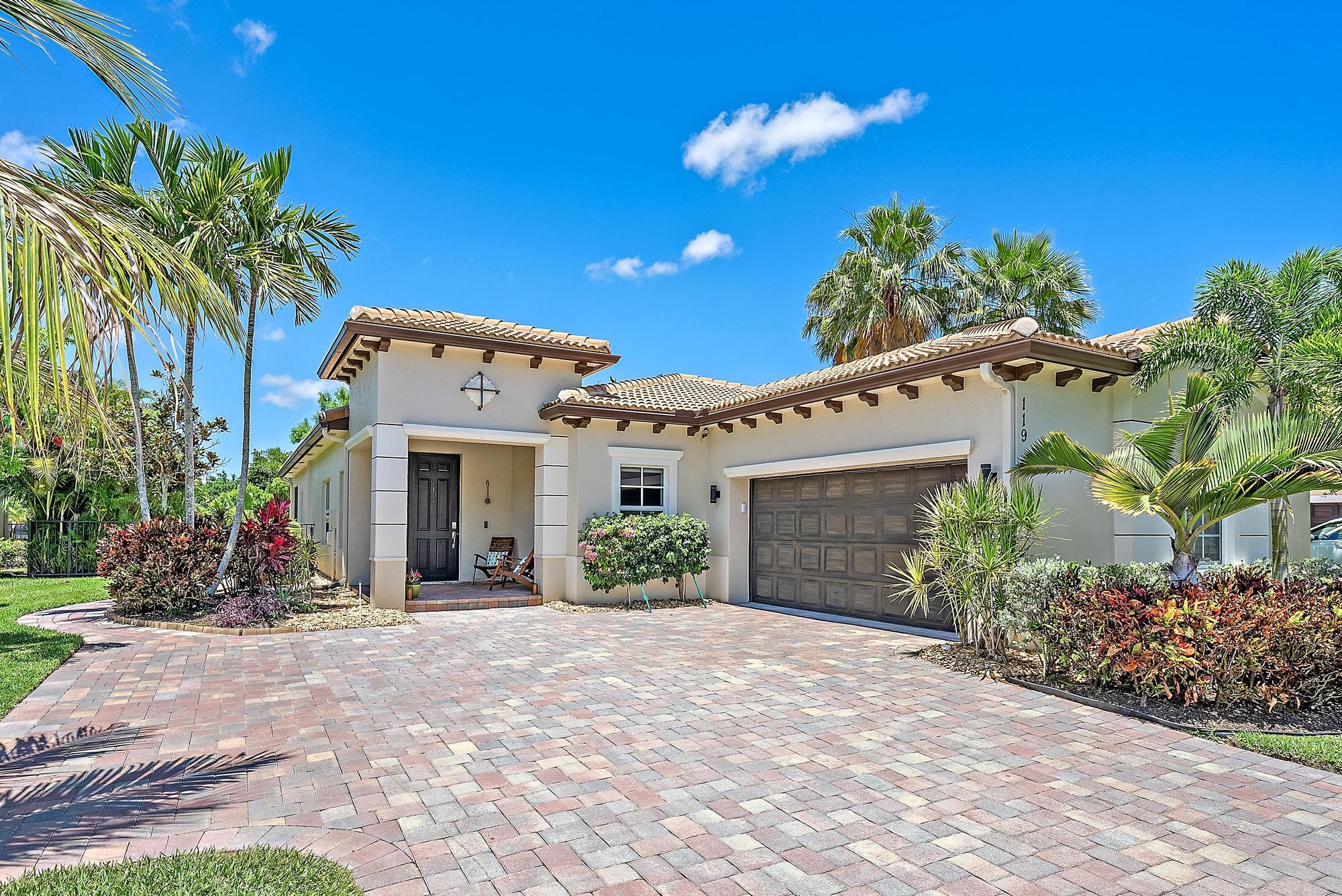 Foto de propiedad en 119 Whale Cay Way, Jupiter, FL 33458 Jupiter con MLS# 