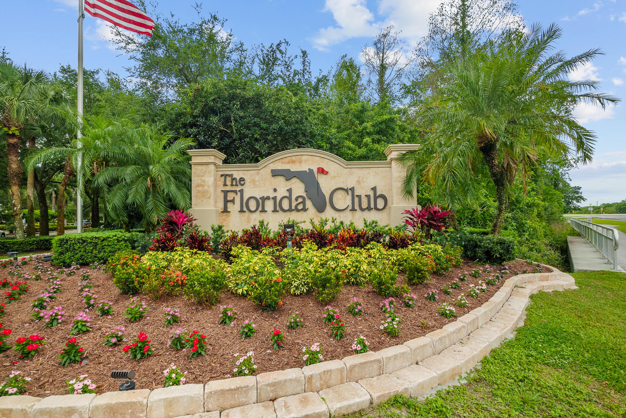 Foto de propiedad en 996 SW BALMORAL Trace, Stuart, FL 34997 Stuart con MLS# 