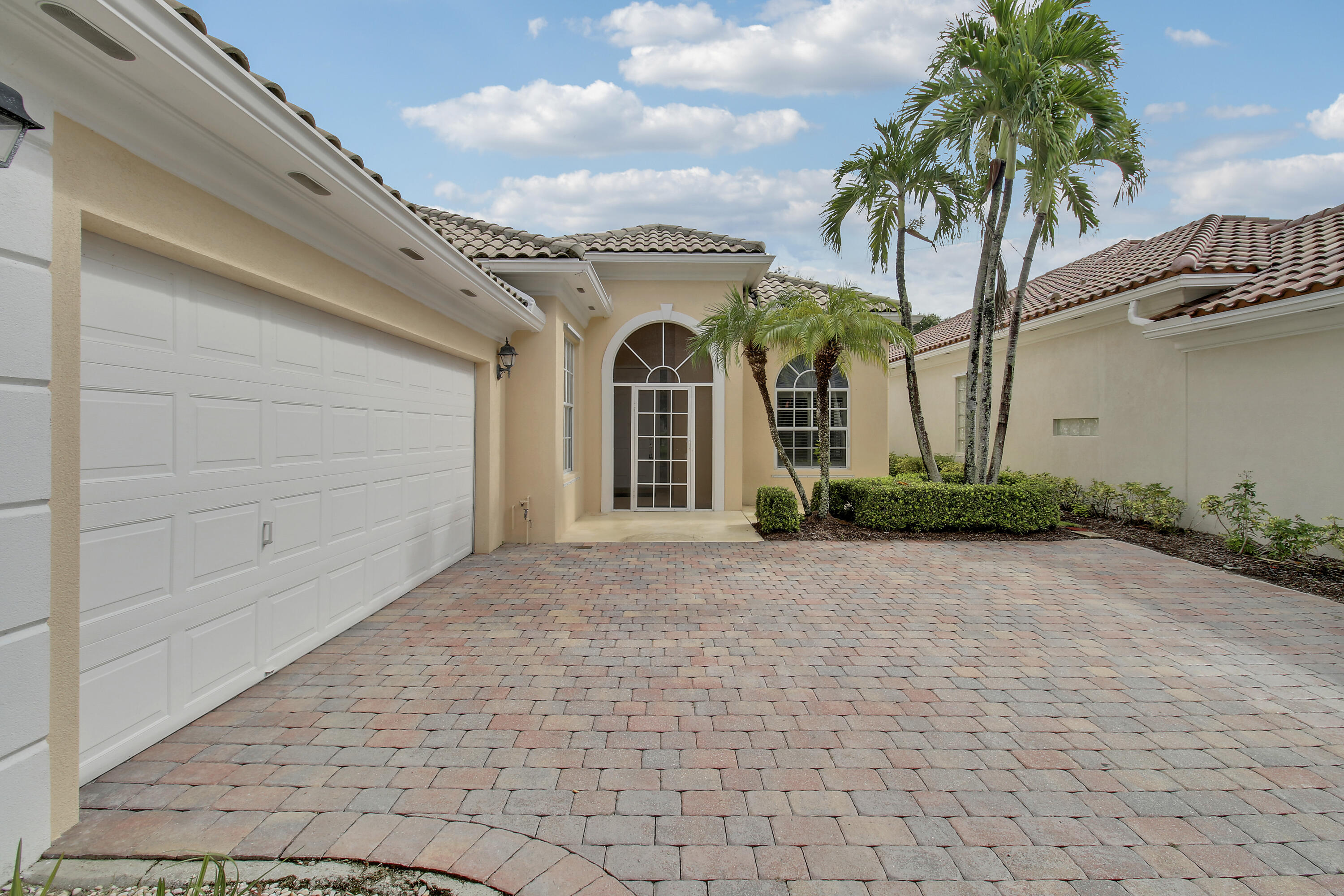 Foto de propiedad en 10755 WHARTON Way, Palm Beach Gardens, FL 33412 Palm Beach Gardens con MLS# 