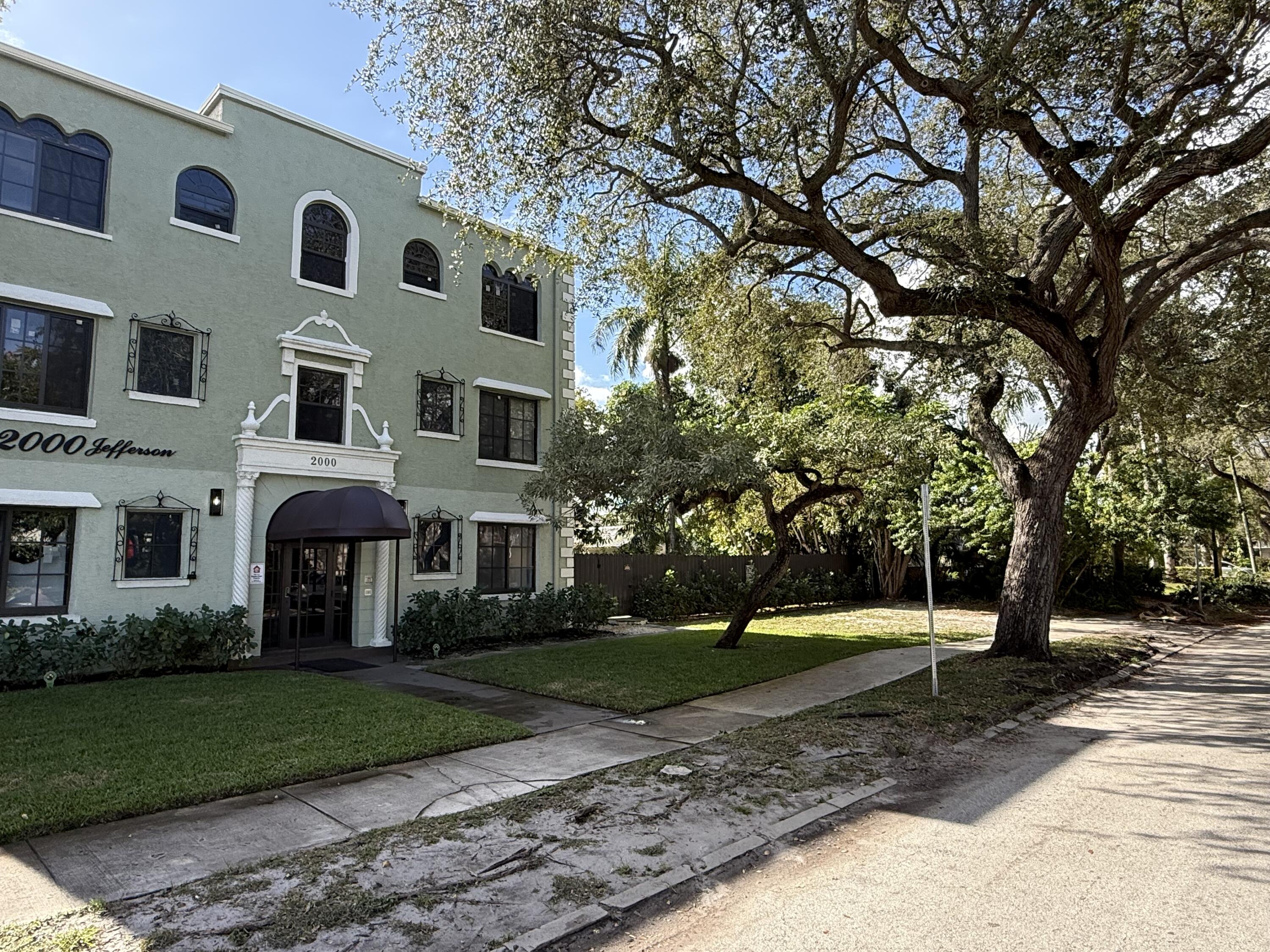 En Renta 2000 Jefferson Street 17, Hollywood, FL 33020, Hollywood, FL 33020