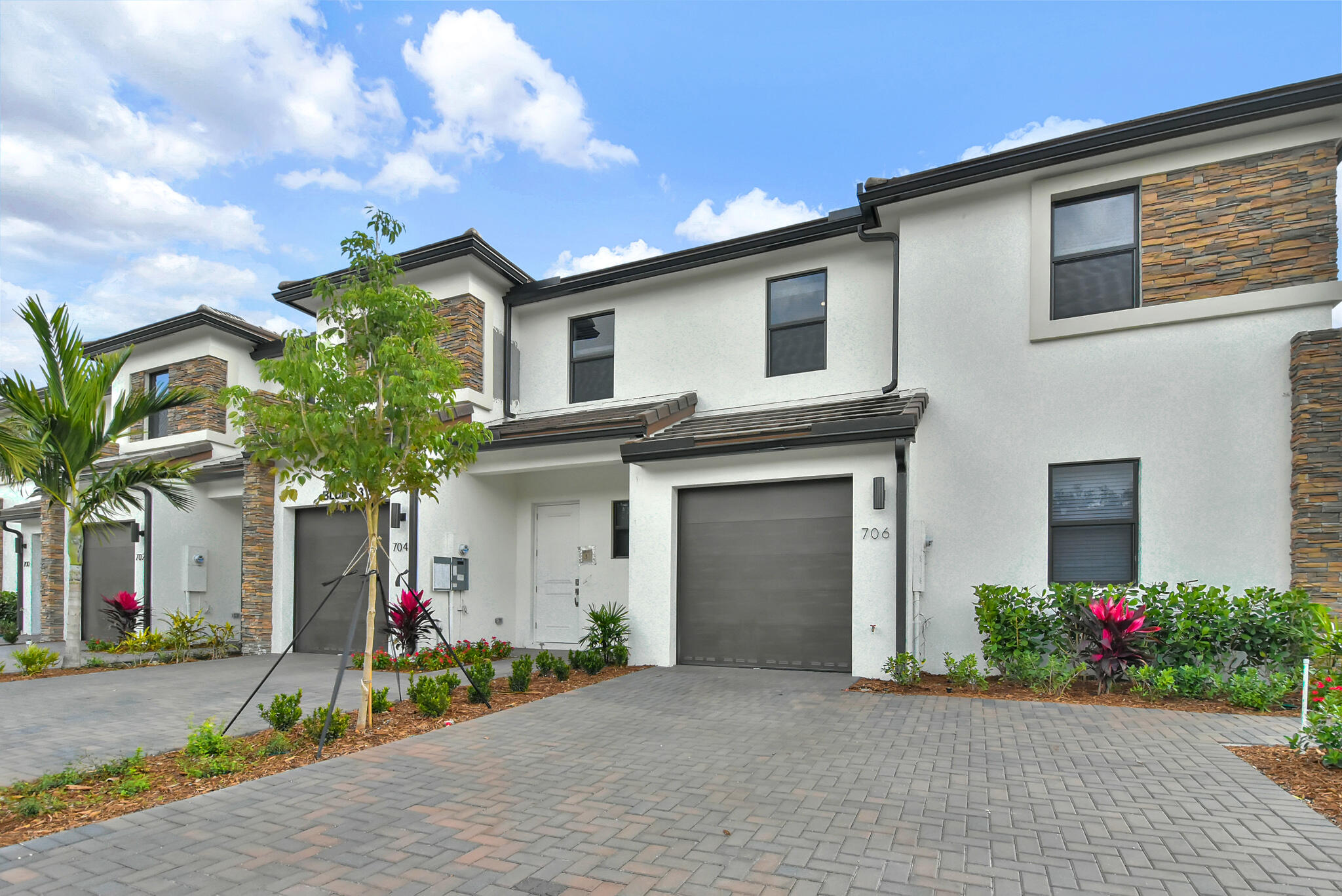 Foto de propiedad en 708 Del Vista Road, Pompano Beach, FL 33069 Pompano Beach con MLS# 