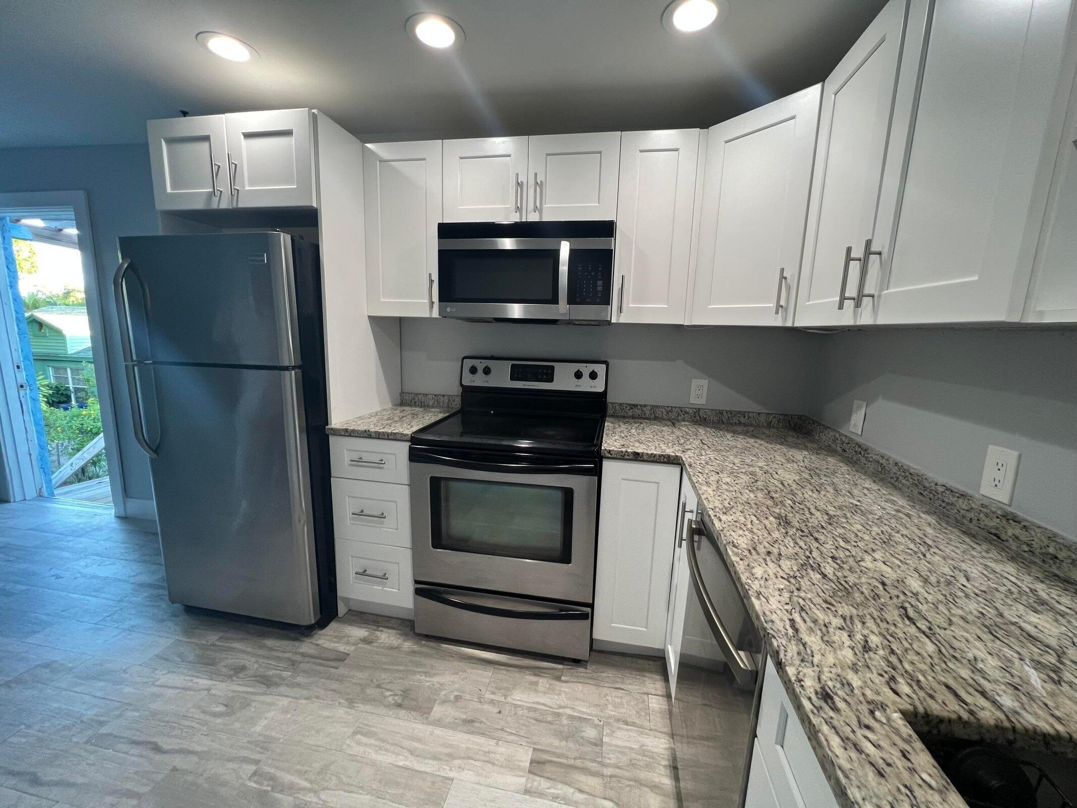 En Renta 817 S L Street 2, Lake Worth Beach, FL 33460, Lake Worth Beach, FL 33460