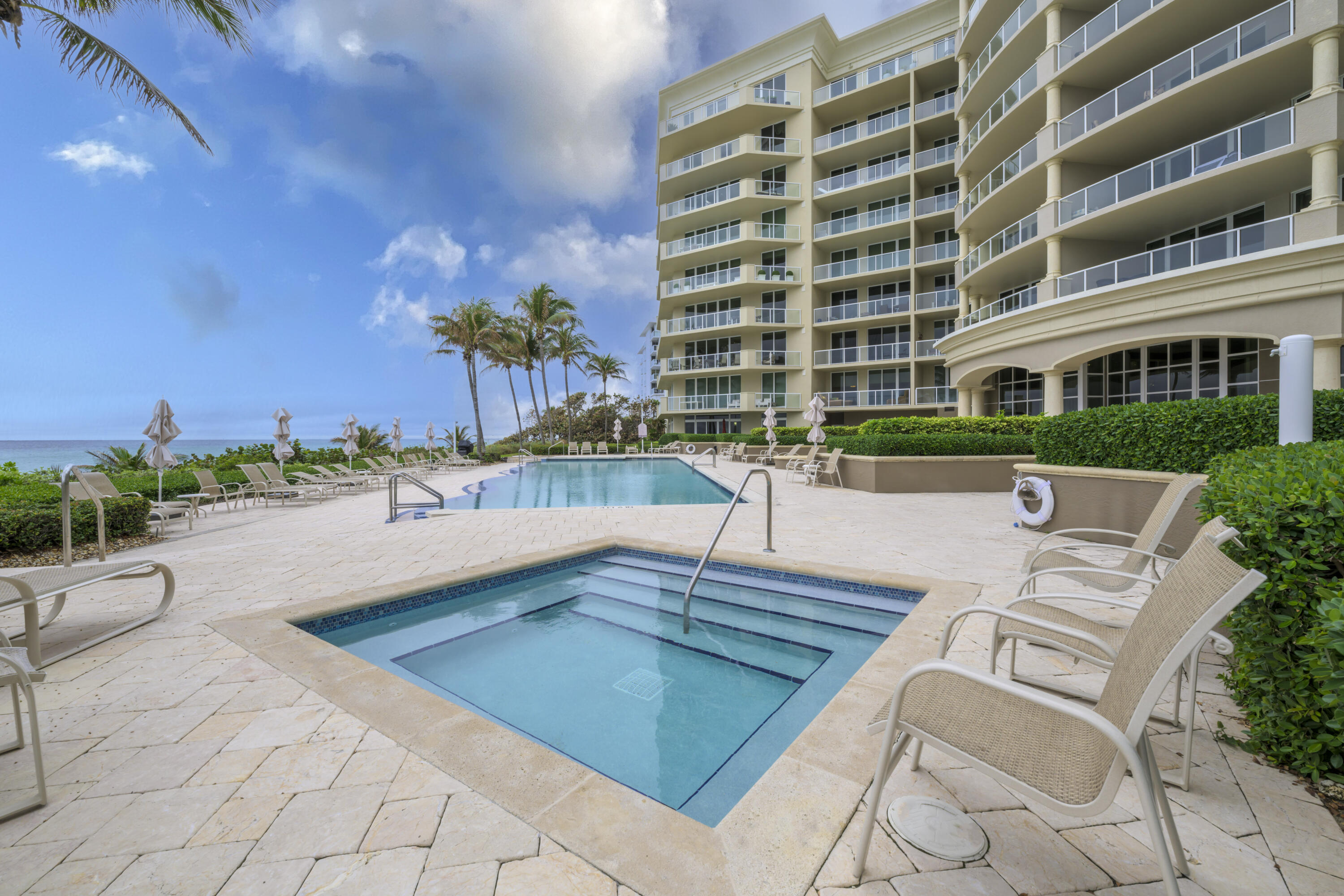 En Venta 1063 HILLSBORO MILE 807, Hillsboro Beach, FL 33062, Hillsboro Beach, FL 33062