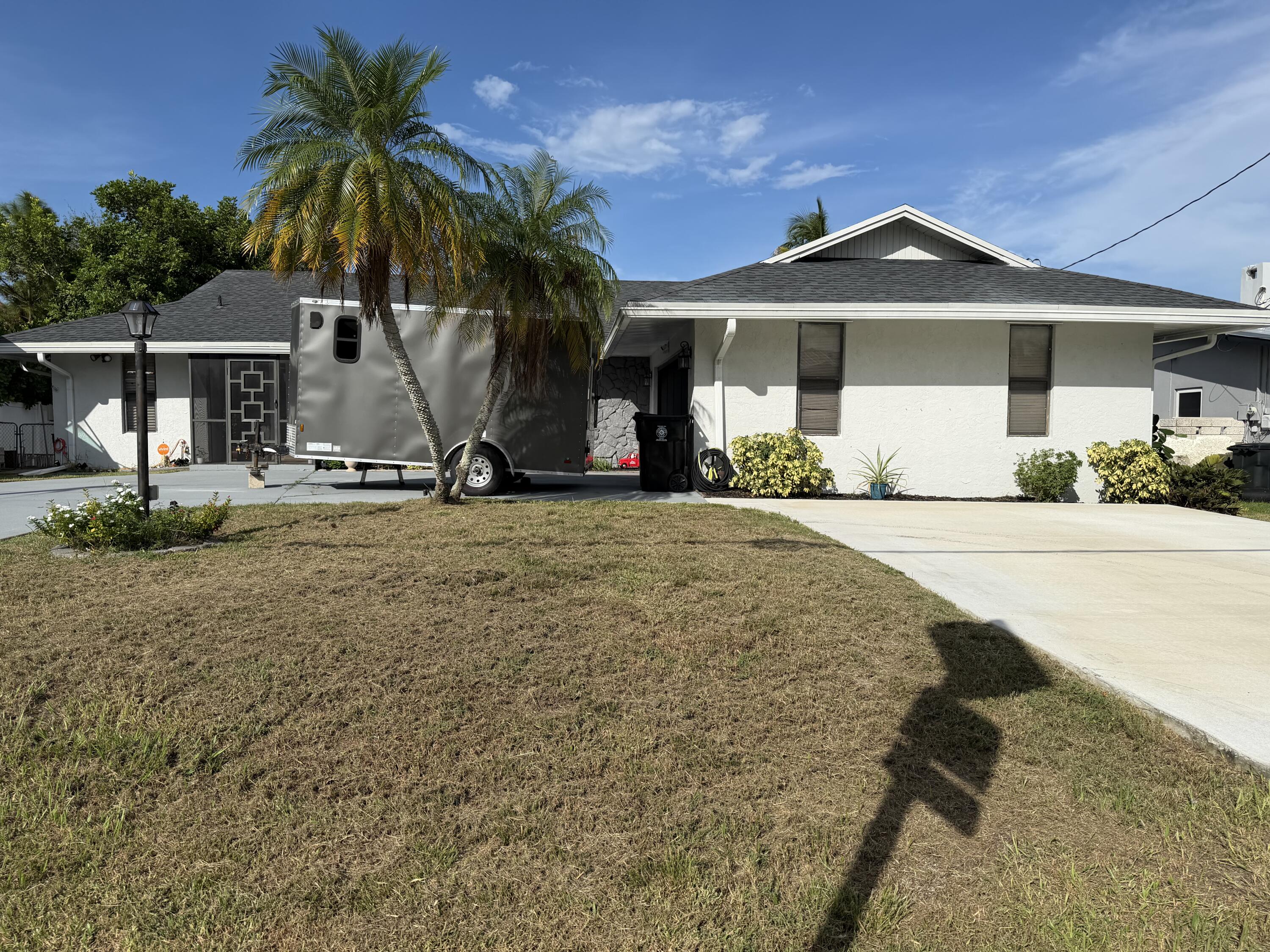 Foto de propiedad en 1219 SE CORAL REEF Street, Port St. Lucie, FL 34983 Port St. Lucie con MLS# 