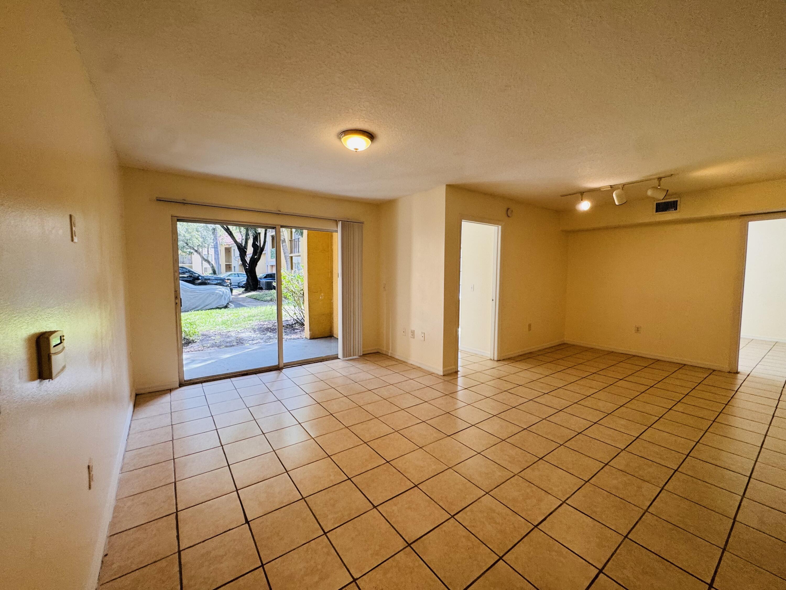 En Renta 4271 SAN MARINO Boulevard 103, West Palm Beach, FL 33409, West Palm Beach, FL 33409