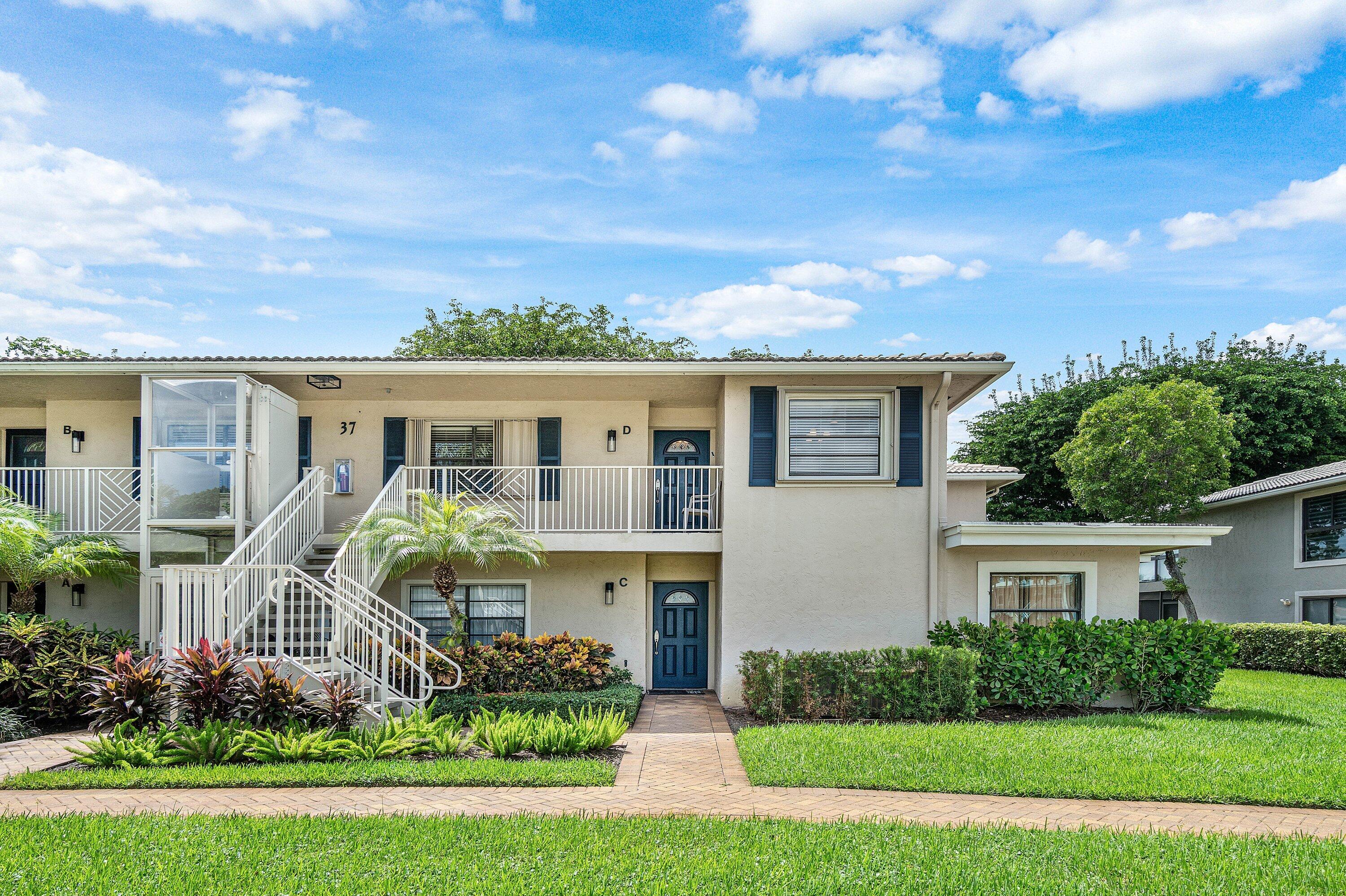 Foto de propiedad en 37 Stratford Lane W D, Boynton Beach, FL 33436 Boynton Beach con MLS# 