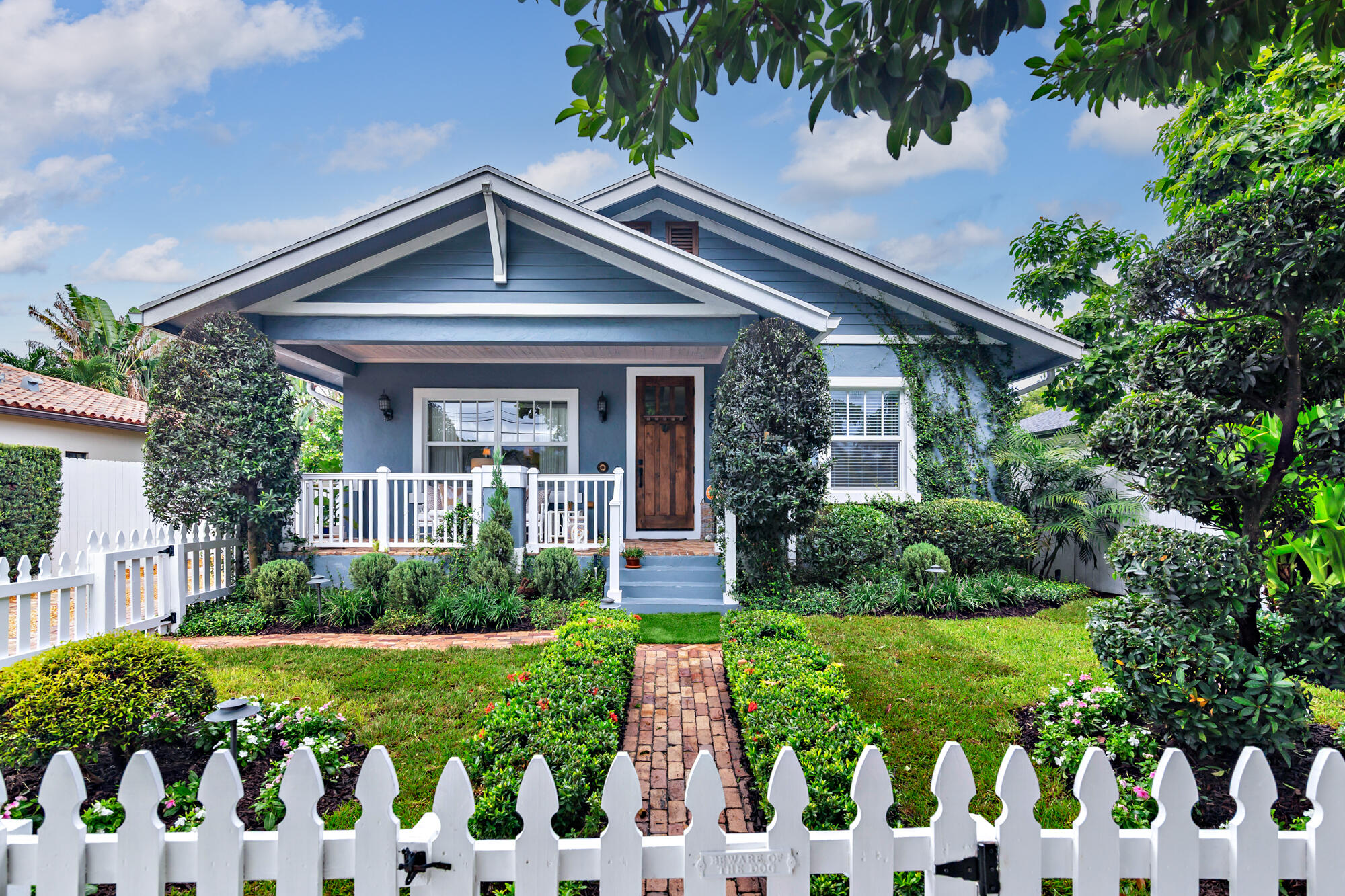 Foto de propiedad en 3509 POINSETTIA Avenue, West Palm Beach, FL 33407 West Palm Beach con MLS# 