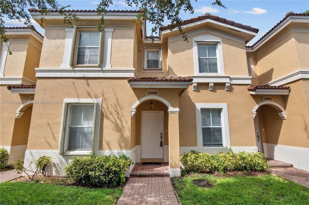Foto de propiedad en 12845 SW 30th Street 103, Miramar, FL 33027 Miramar con MLS# 