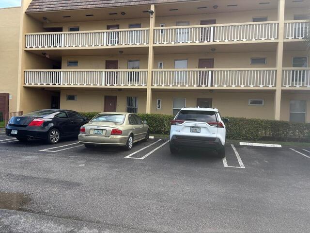 Foto de propiedad en 6150 NW 62ND Street 108, Tamarac, FL 33319 Tamarac con MLS# 