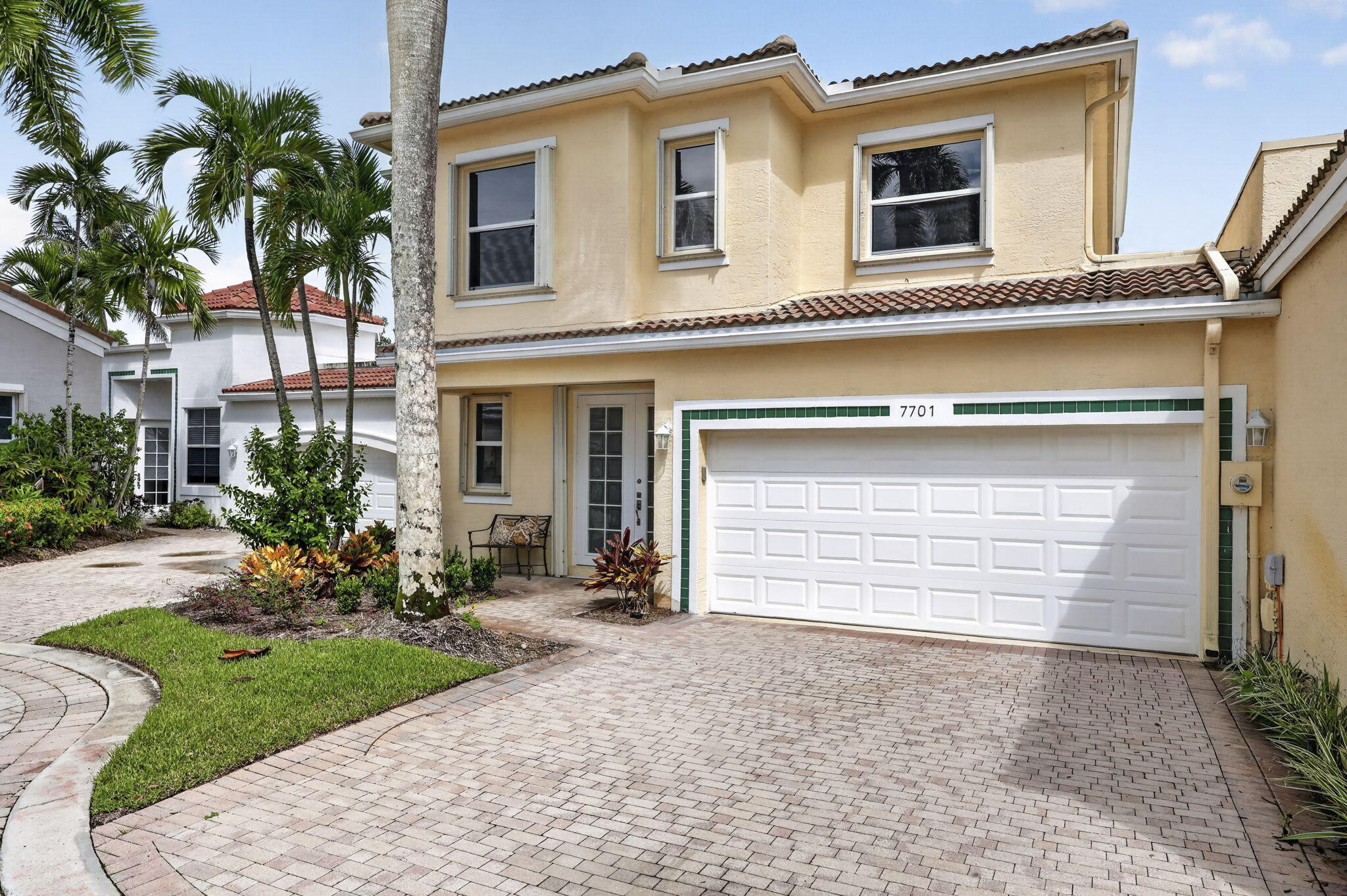 Foto de propiedad en 7701 Cardinal Court, West Palm Beach, FL 33412 West Palm Beach con MLS# 