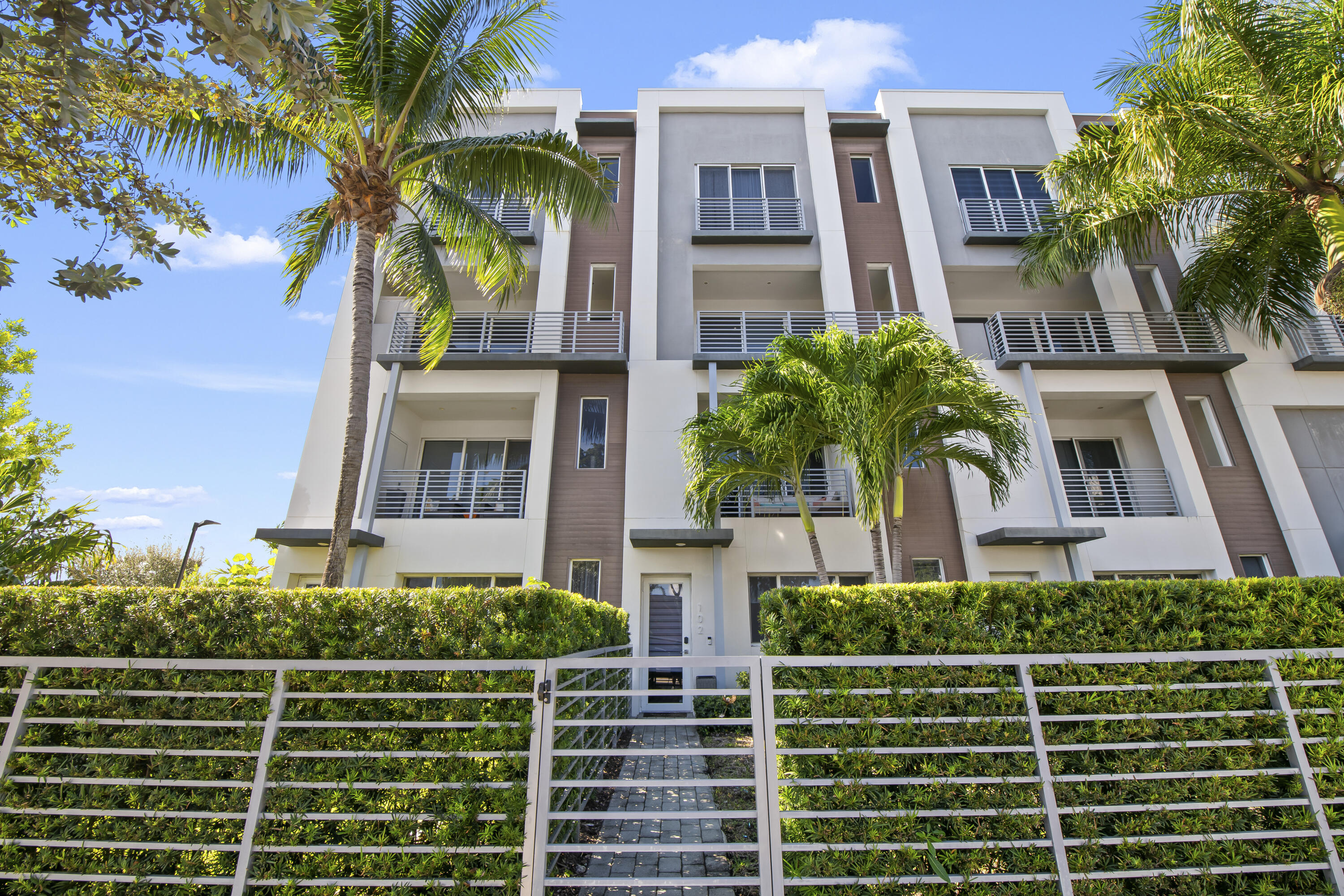 En Renta 1025 NE 18th Avenue 102, Fort Lauderdale, FL 33304, Fort Lauderdale, FL 33304