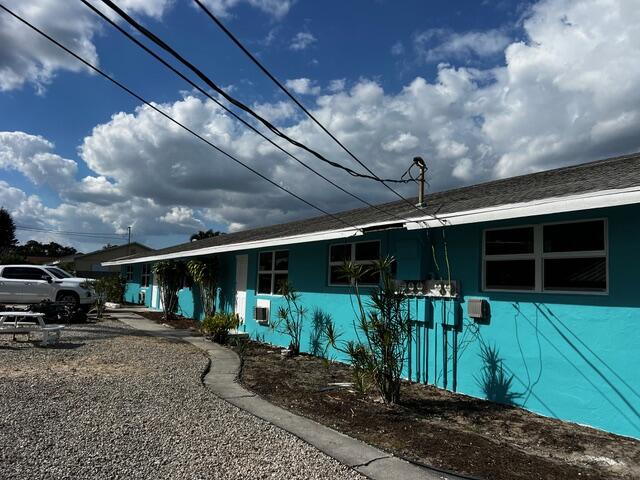 Foto de propiedad en 1845 DILLONE Lane, Juno Ridge, FL 33408 Juno Ridge con MLS# 