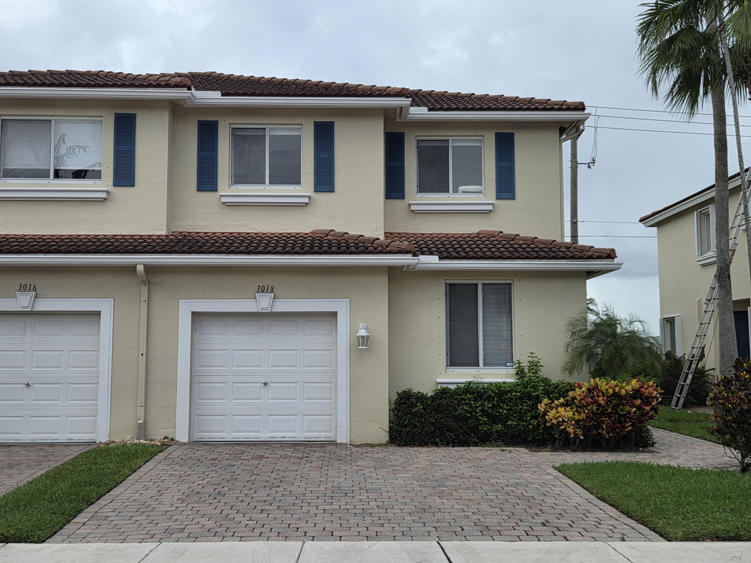 Foto de propiedad en 3018 N EVERGREEN Circle, Boynton Beach, FL 33426 Boynton Beach con MLS# 