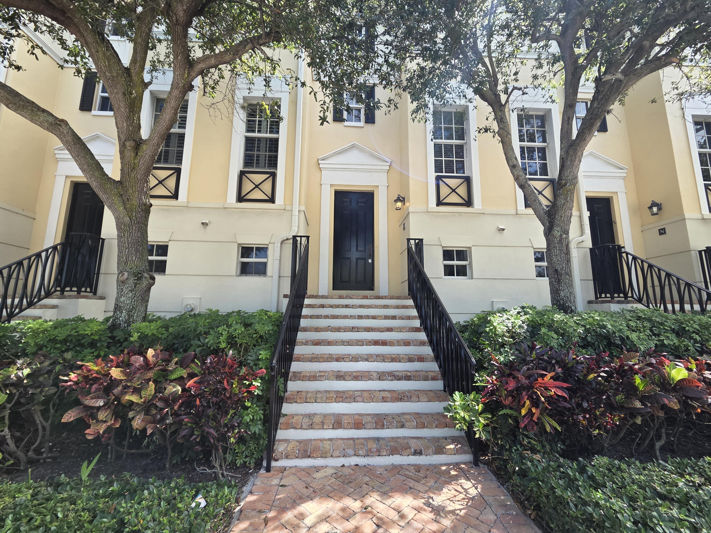 Foto de propiedad en 75 NE 5TH Avenue M, Delray Beach, FL 33483 Delray Beach con MLS# 