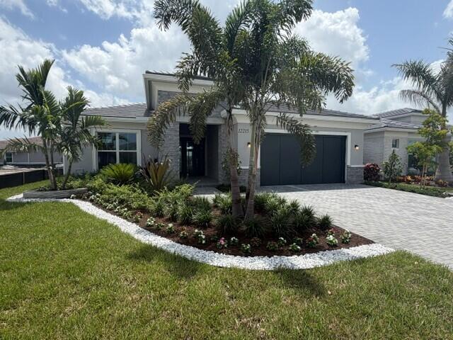 Foto de propiedad en 12215 ARBORDALE Way, Palm Beach Gardens, FL 33412 Palm Beach Gardens con MLS# 