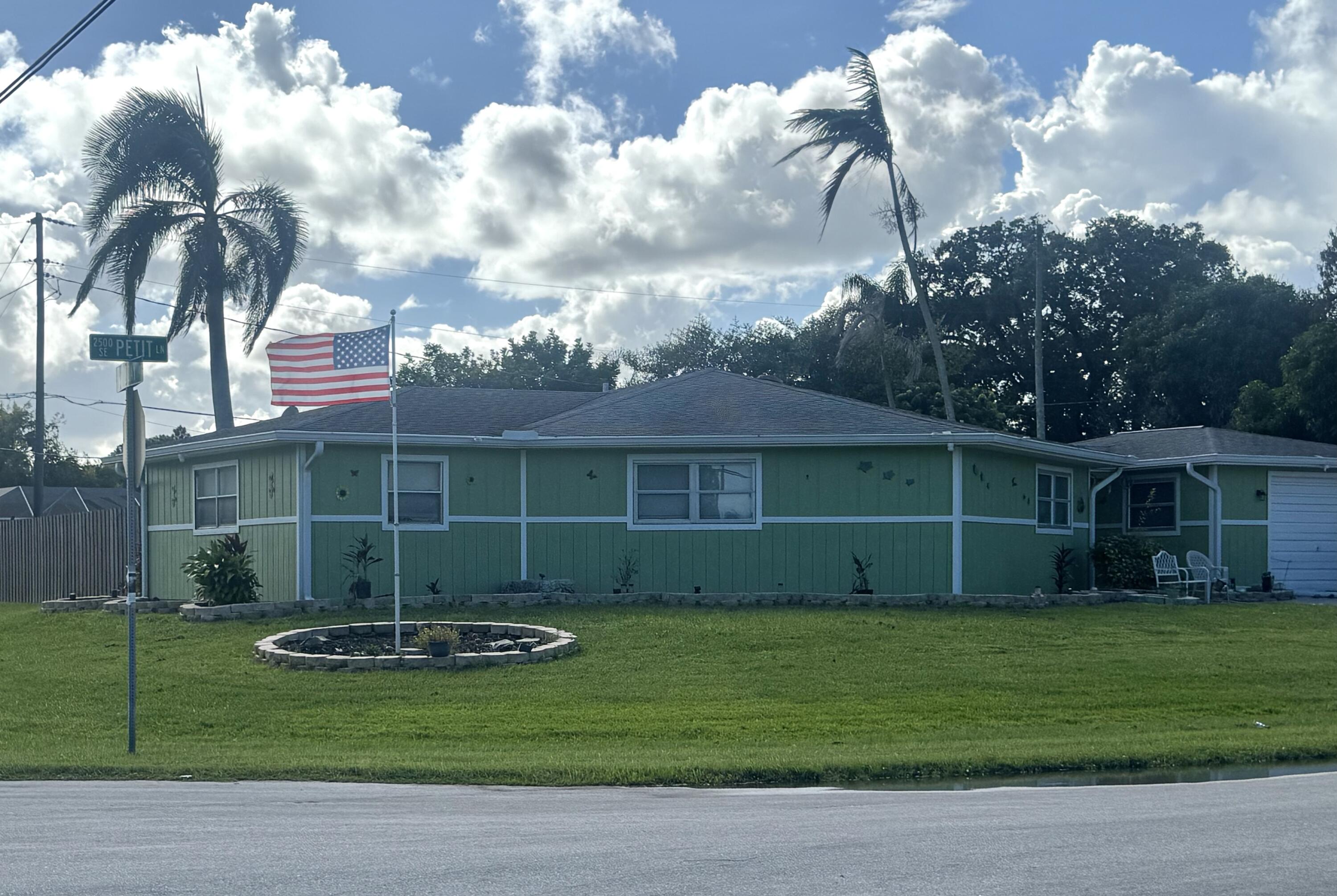 En Venta 1525 SE HOLIDAY Road, Port St. Lucie, FL 34952, Port St. Lucie, FL 34952