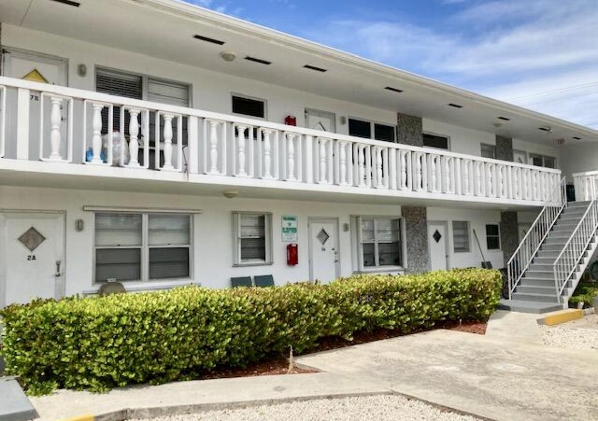 Foto de propiedad en 602 N H Street 1A, Lake Worth Beach, FL 33460 Lake Worth Beach con MLS# 